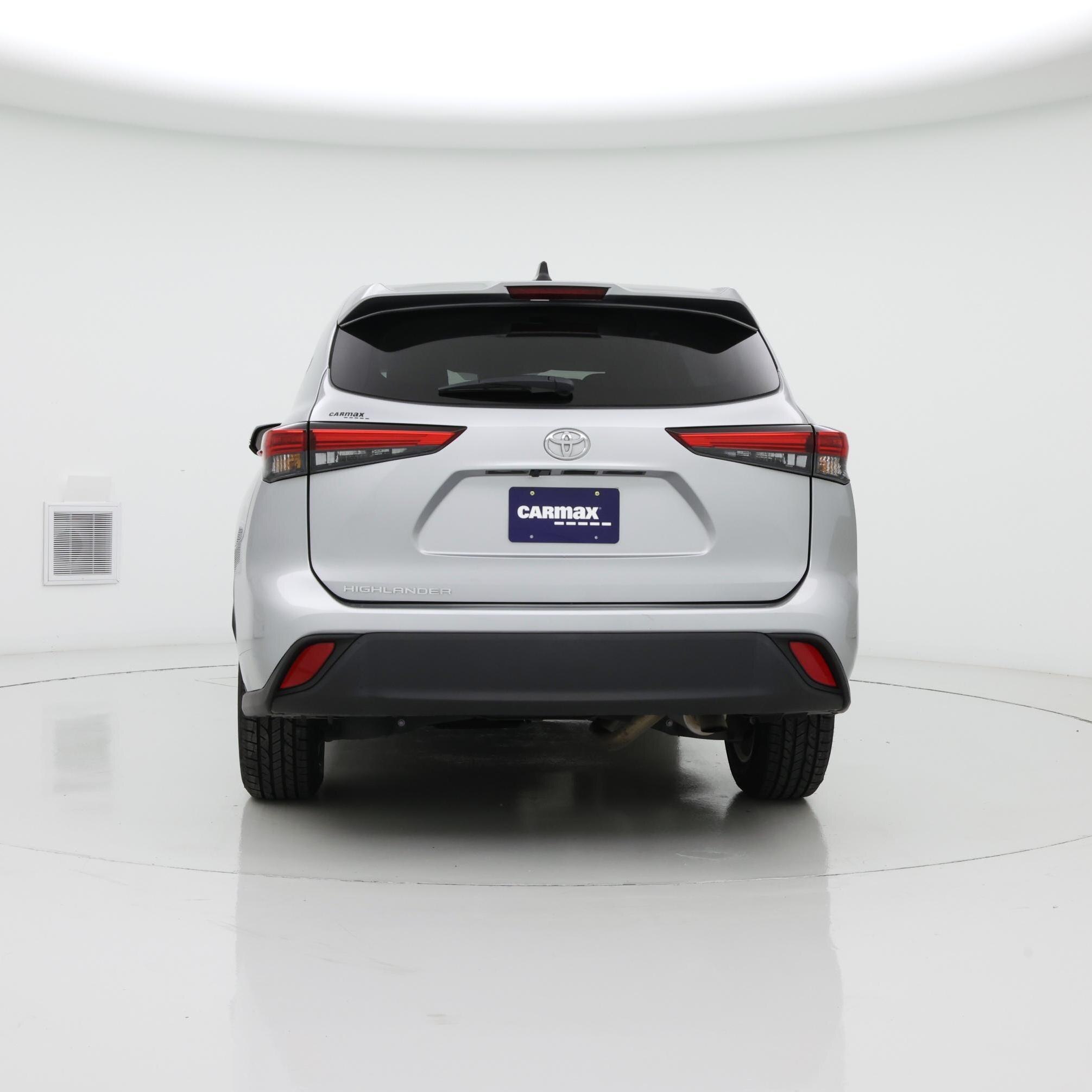 Thumbnail: 2023 Toyota Highlander - 6