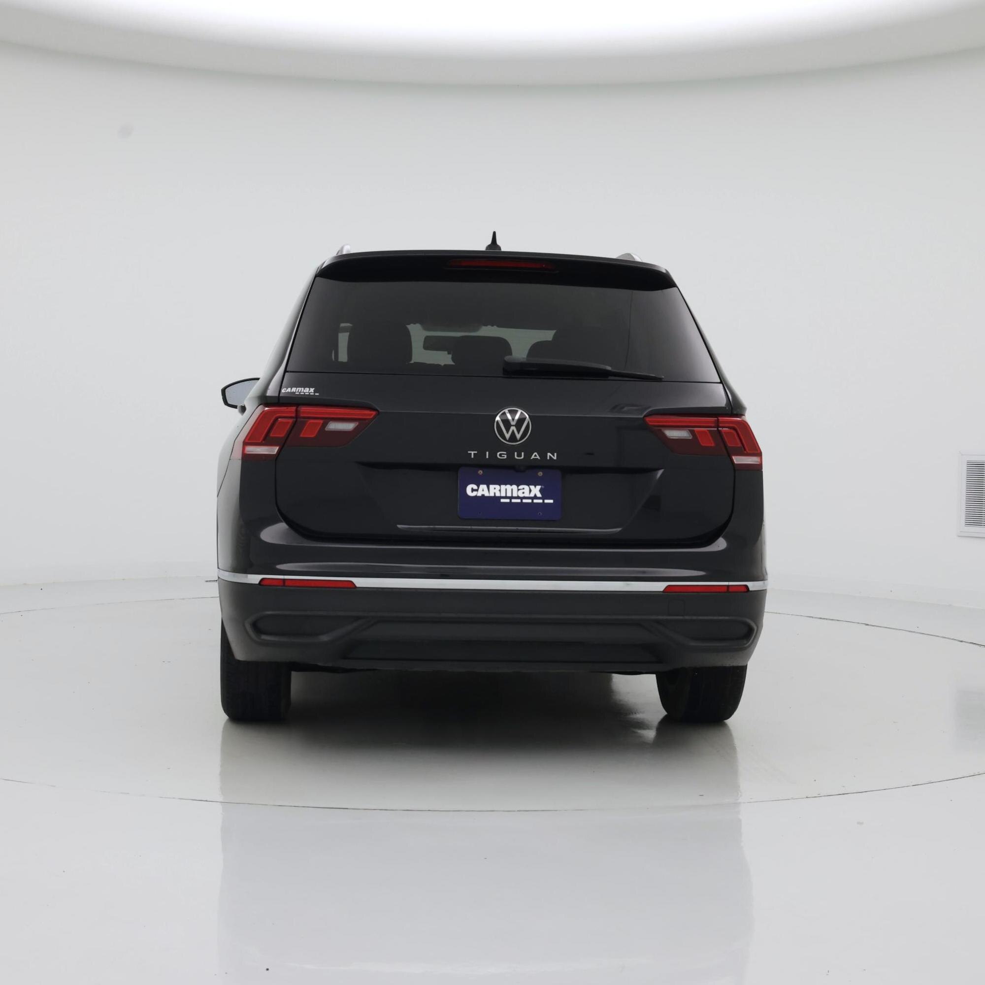 Thumbnail: 2022 Volkswagen Tiguan - 6