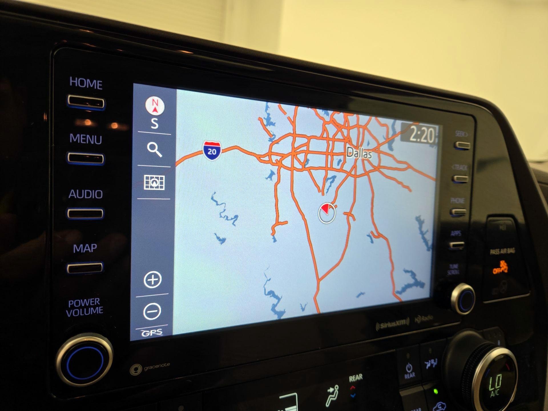 Thumbnail: 2021 Toyota Highlander - 14