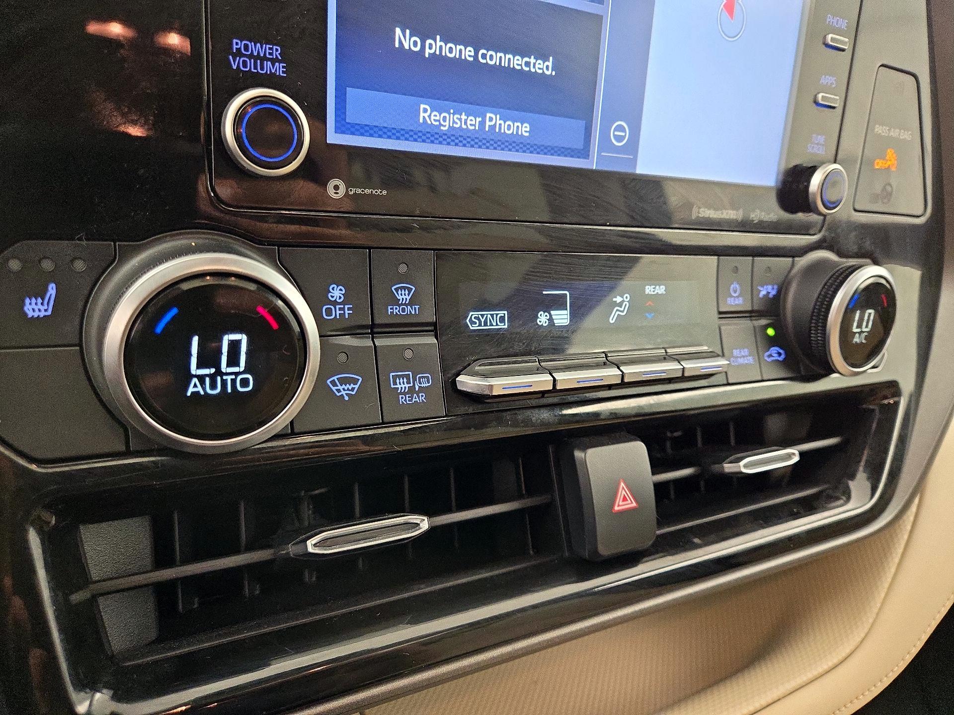 Thumbnail: 2021 Toyota Highlander - 17