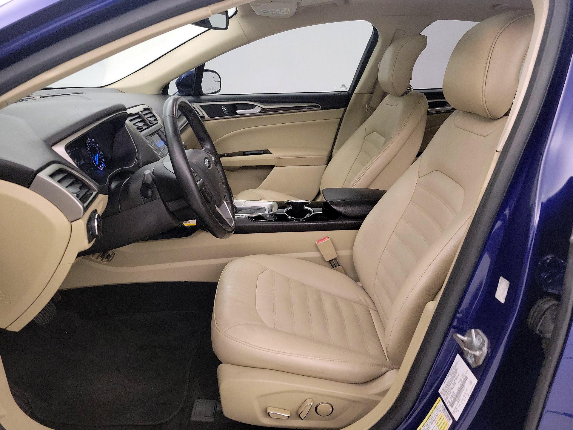 Thumbnail: 2015 Ford Fusion - 11