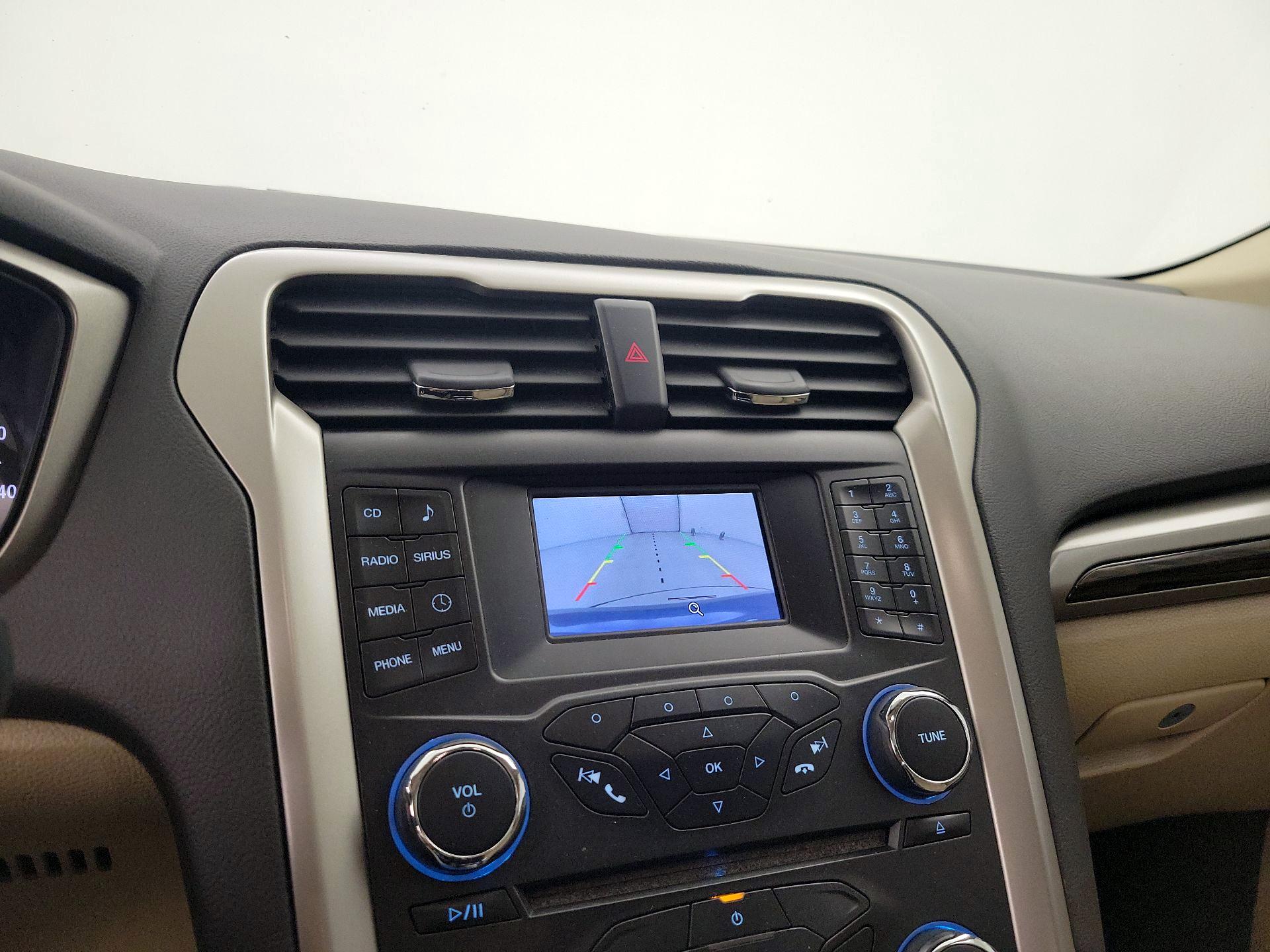 Thumbnail: 2015 Ford Fusion - 14