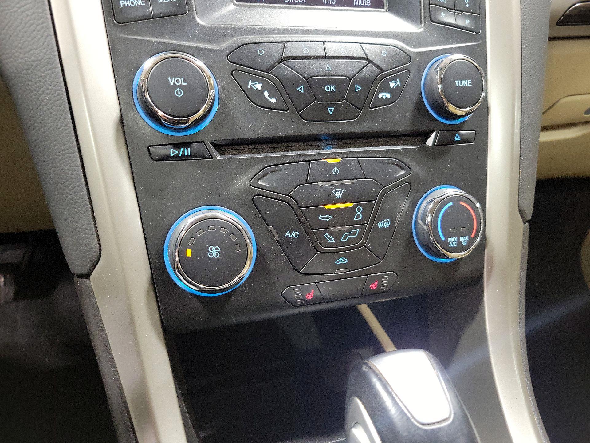 Thumbnail: 2015 Ford Fusion - 16