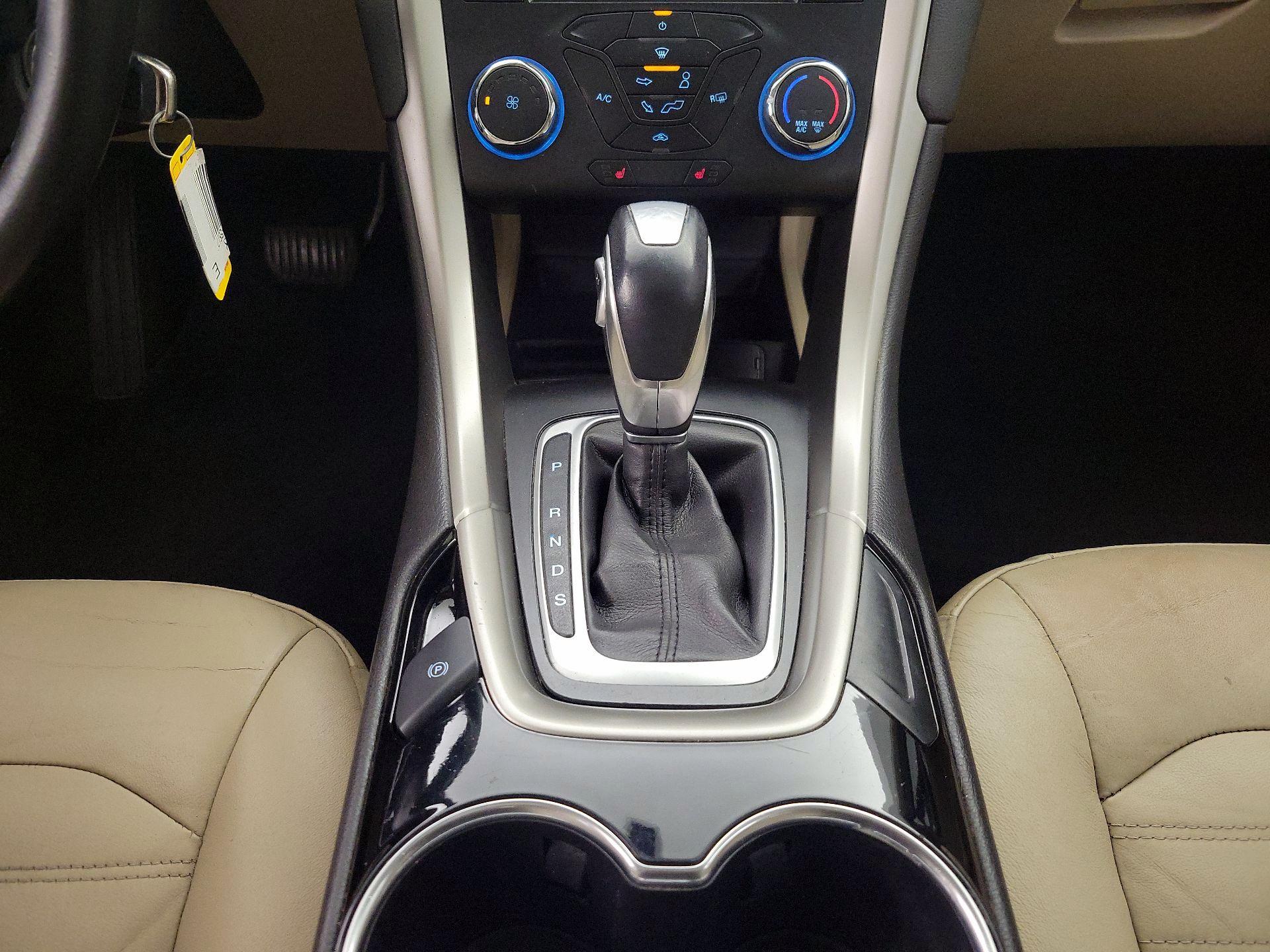 Thumbnail: 2015 Ford Fusion - 17