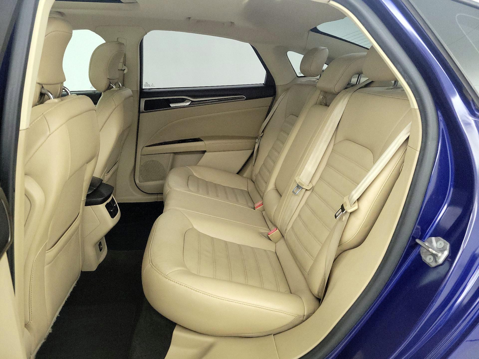 Thumbnail: 2015 Ford Fusion - 19