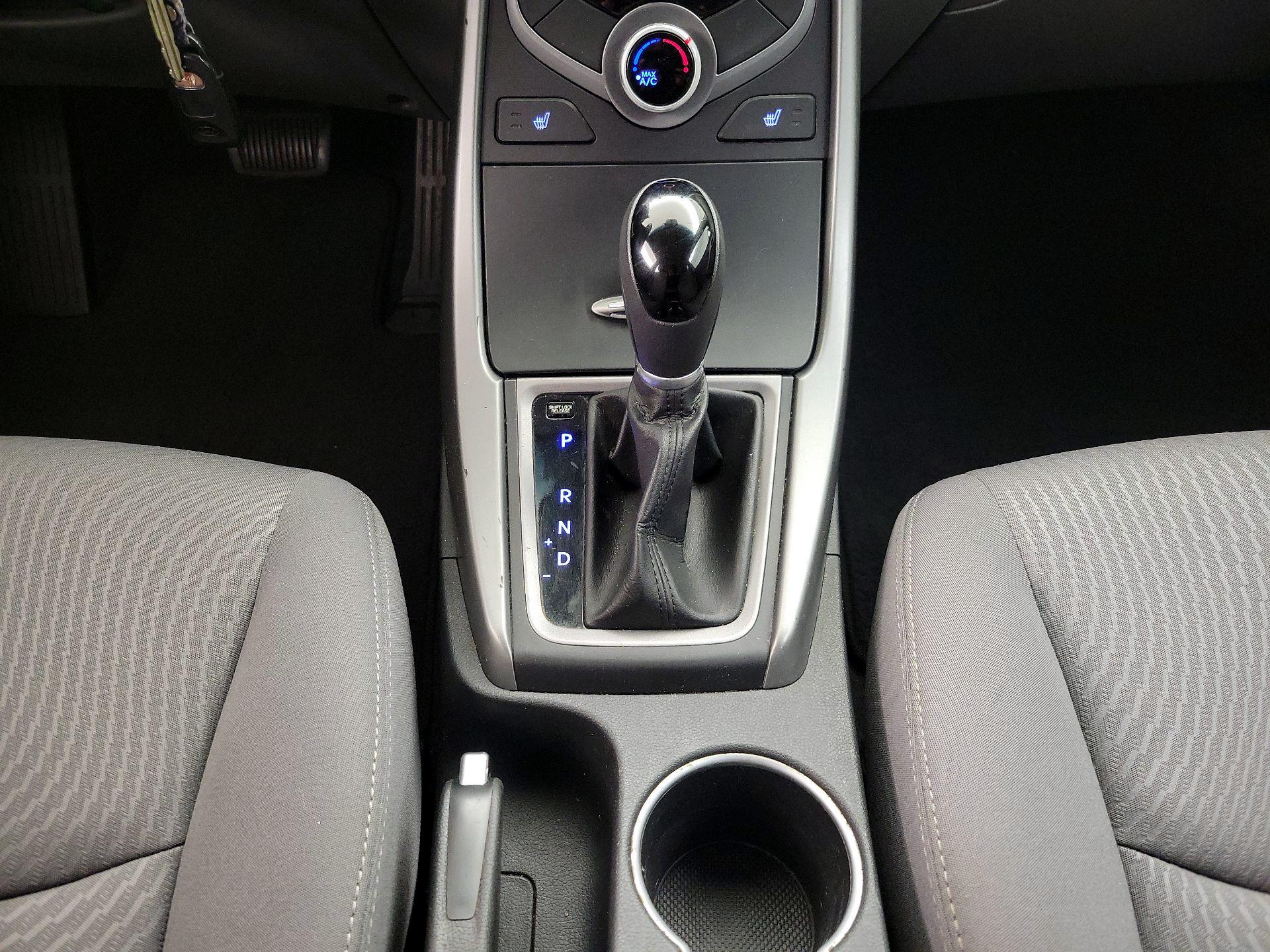 Thumbnail: 2014 Hyundai Elantra - 17