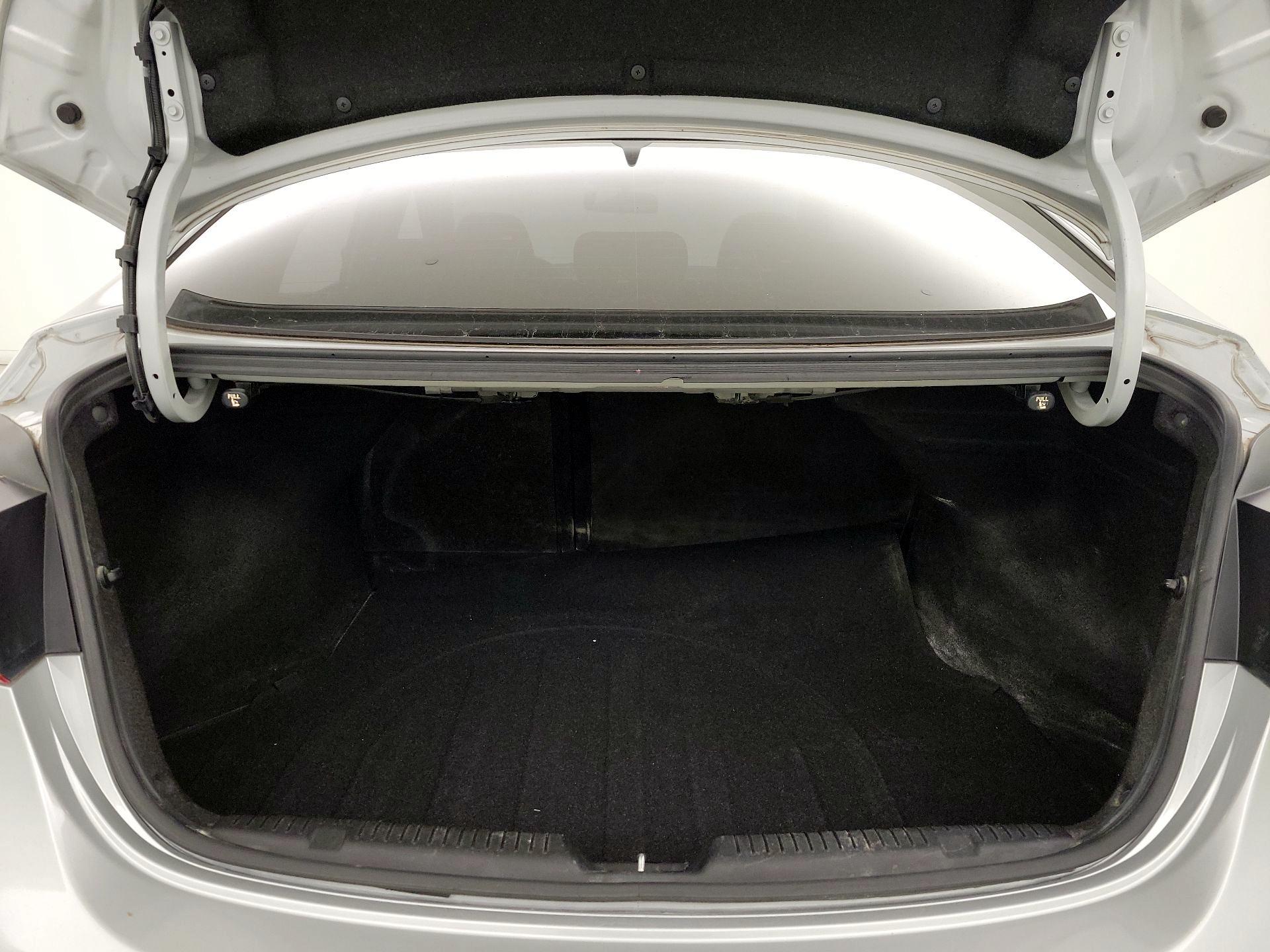 Thumbnail: 2014 Hyundai Elantra - 19