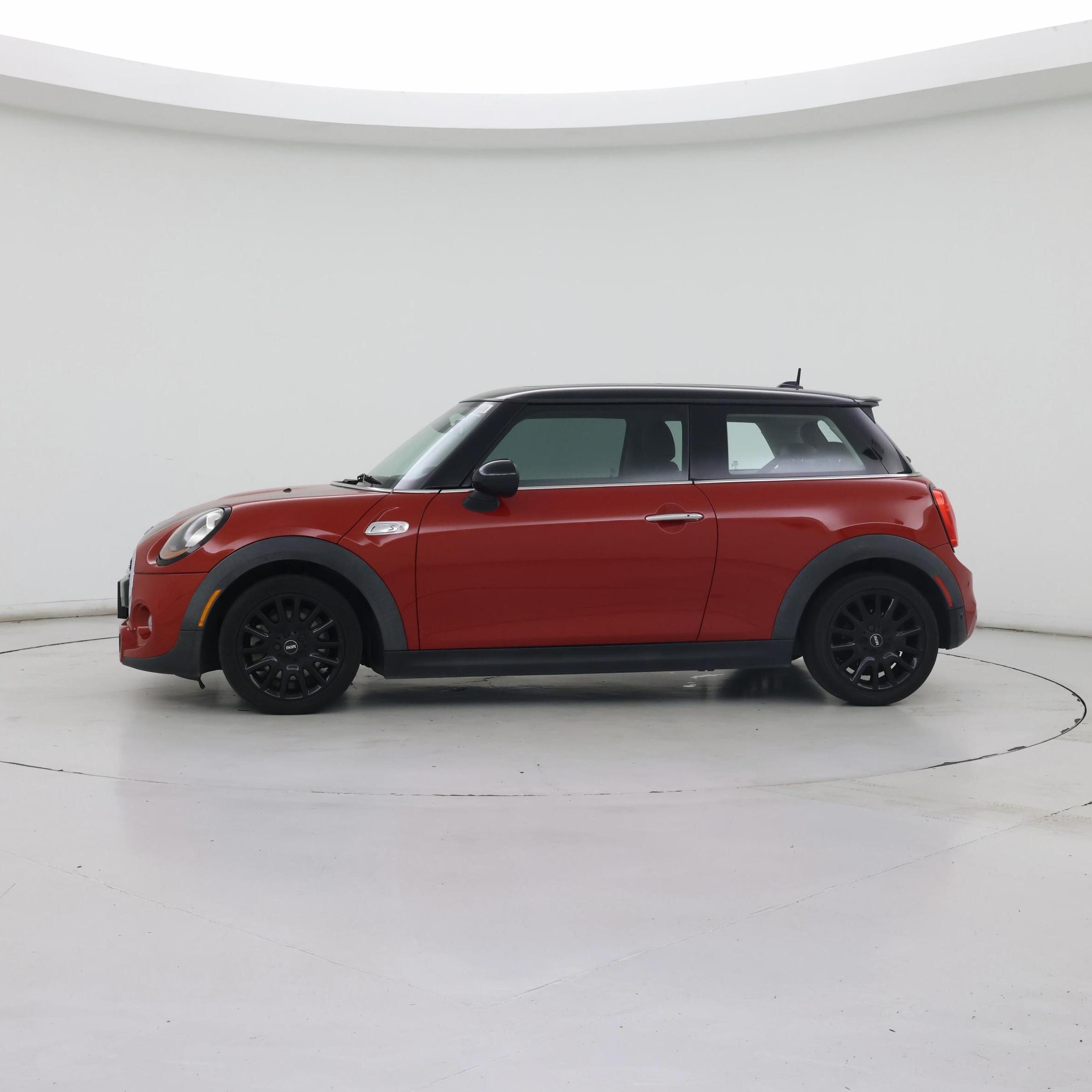 Thumbnail: 2017 MINI Cooper Hardtop - 3