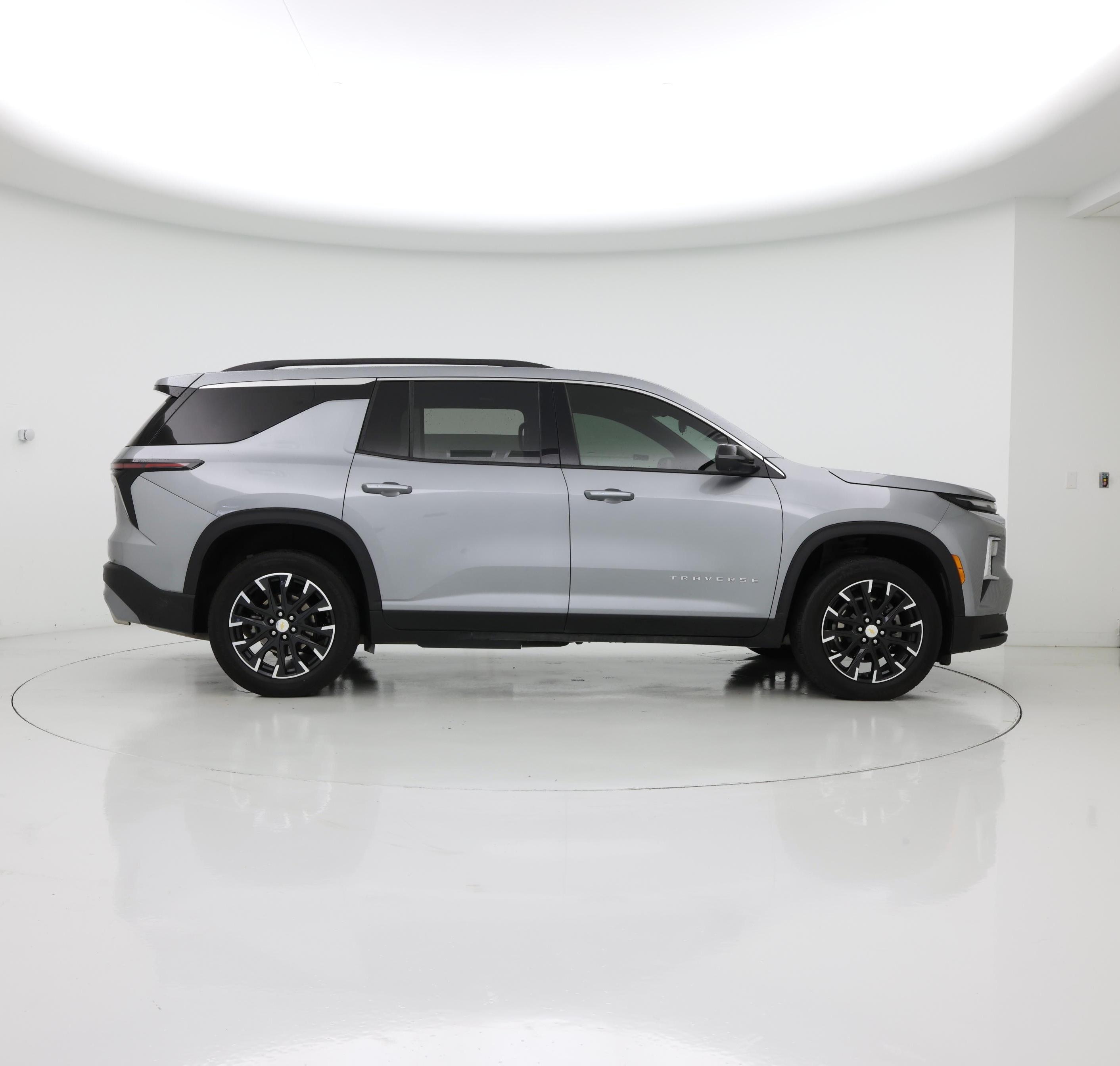 Thumbnail: 2025 Chevrolet Traverse - 7