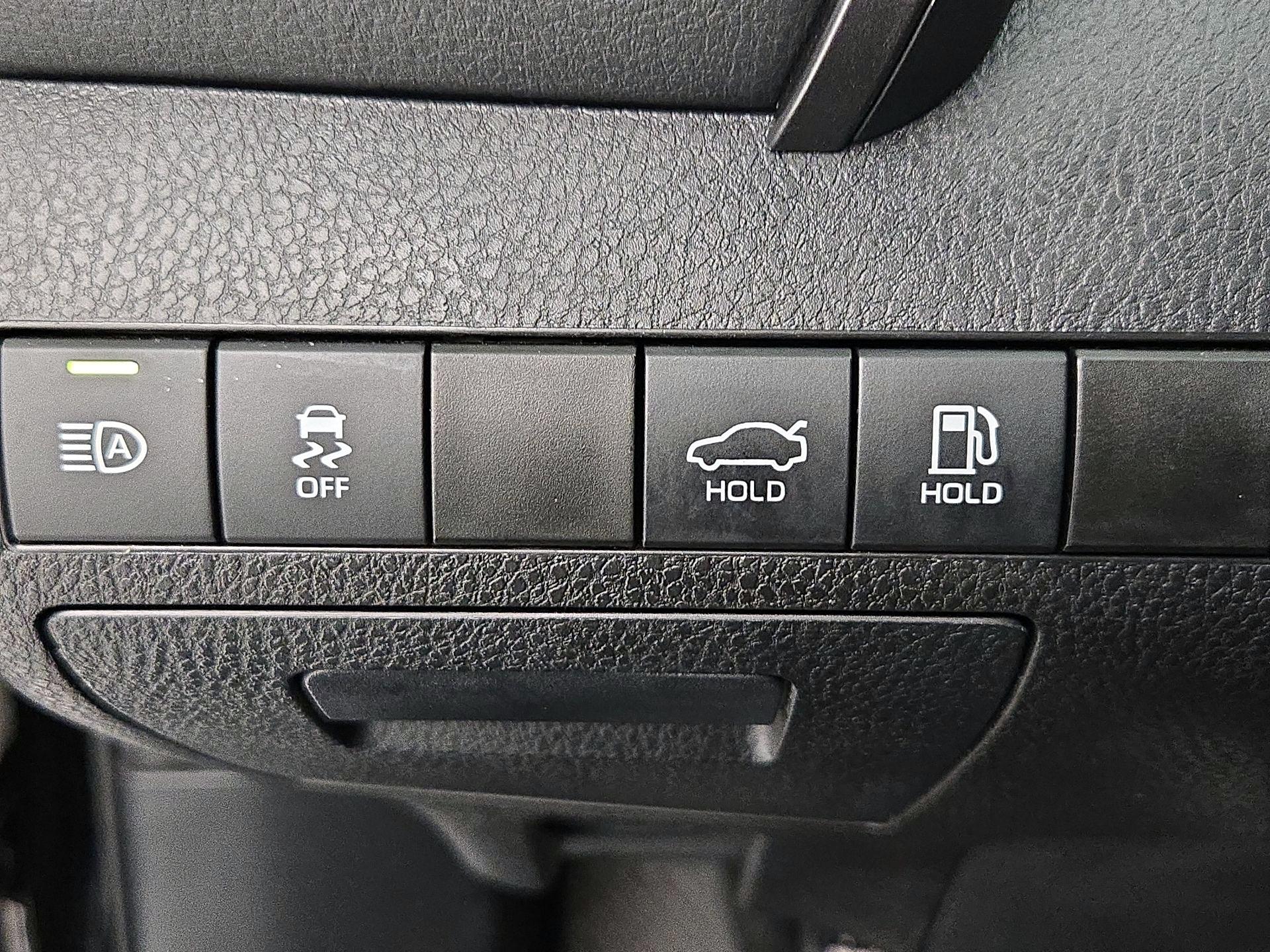 Thumbnail: 2023 Toyota Camry - 13