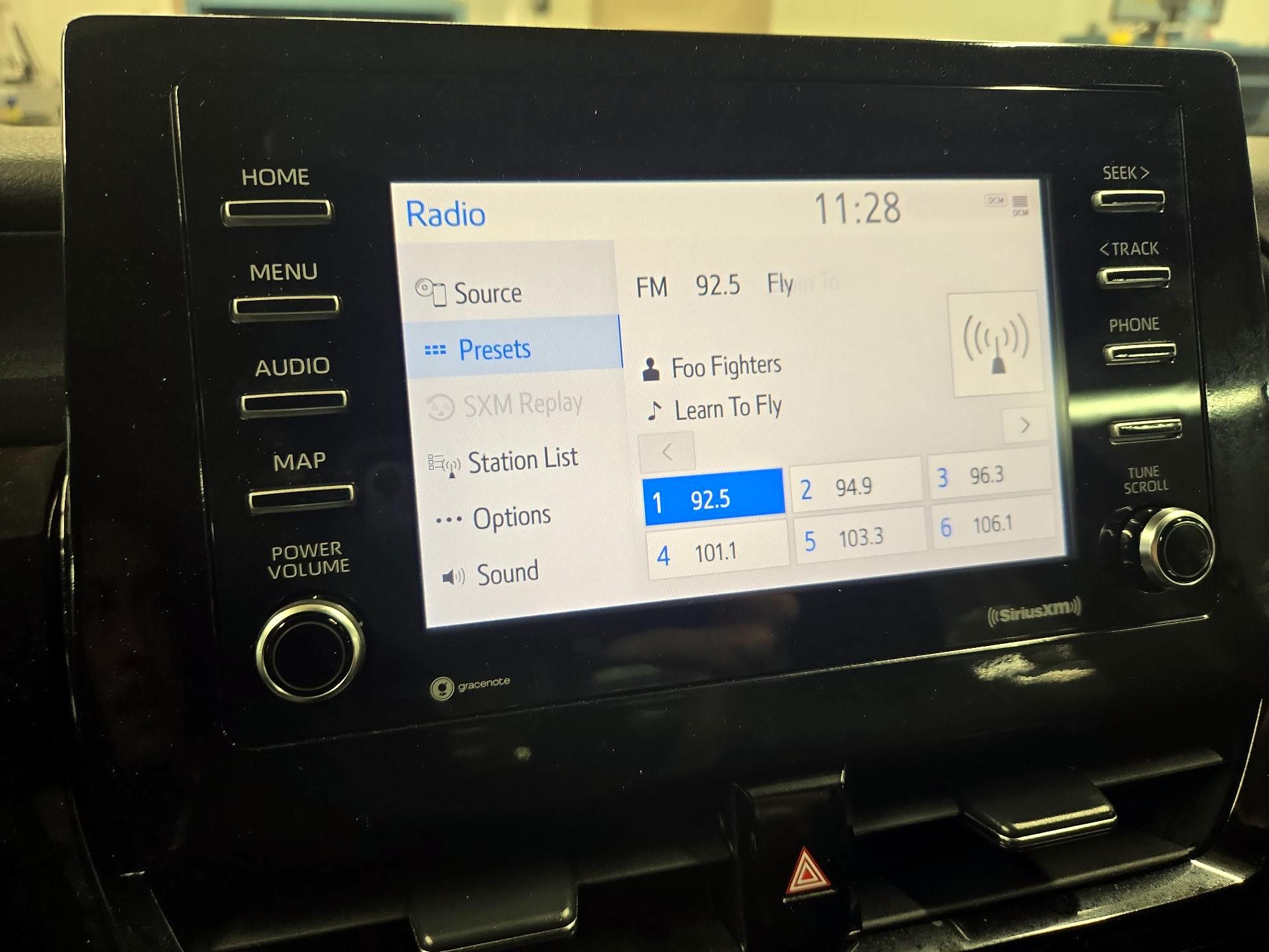 Thumbnail: 2023 Toyota Camry - 15