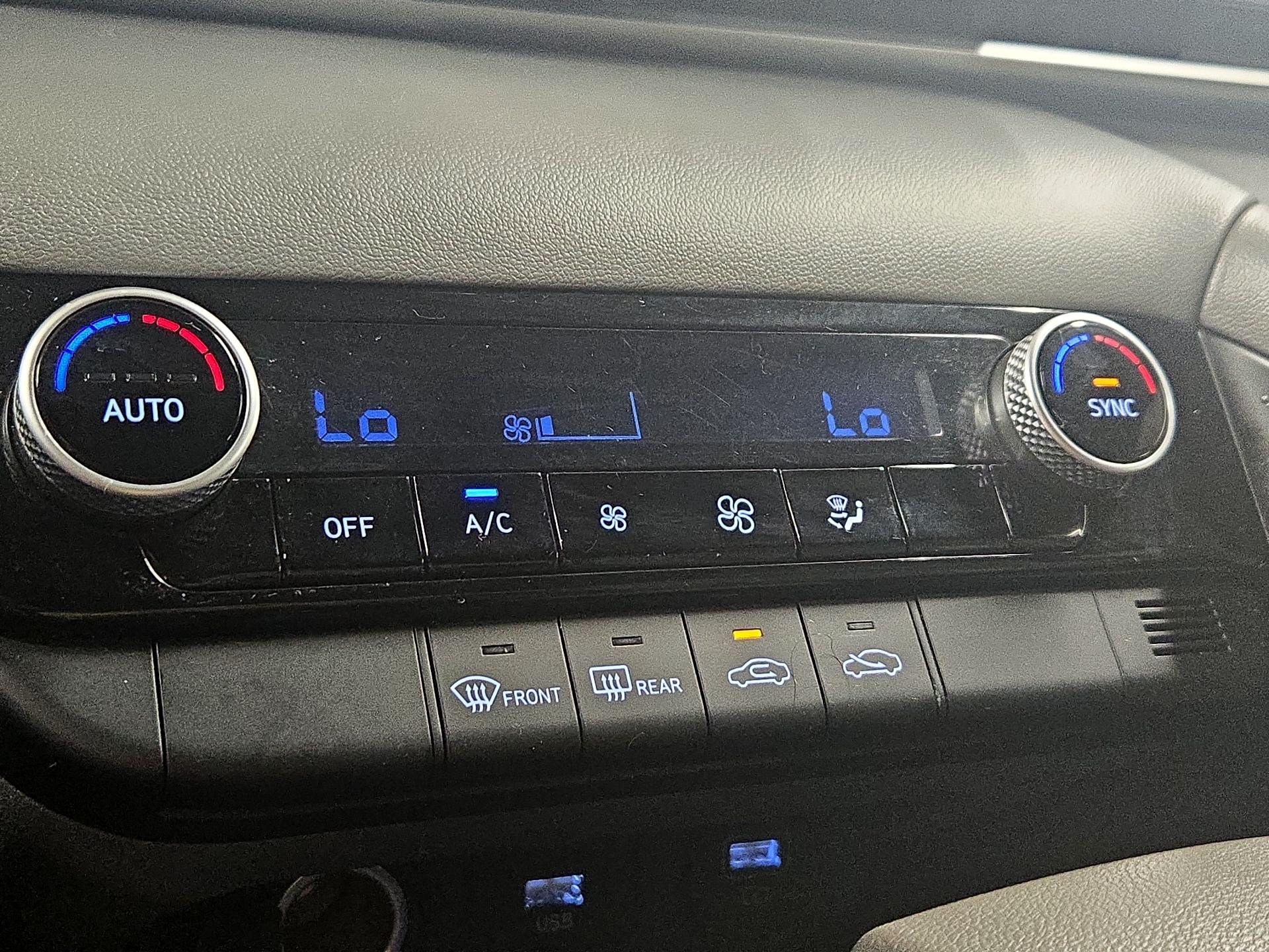 Thumbnail: 2023 Hyundai Elantra - 16