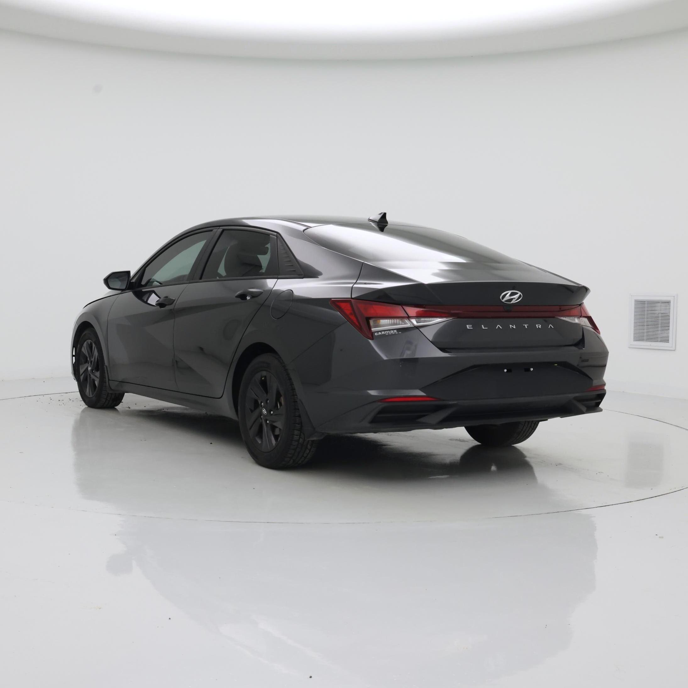 Thumbnail: 2023 Hyundai Elantra - 2