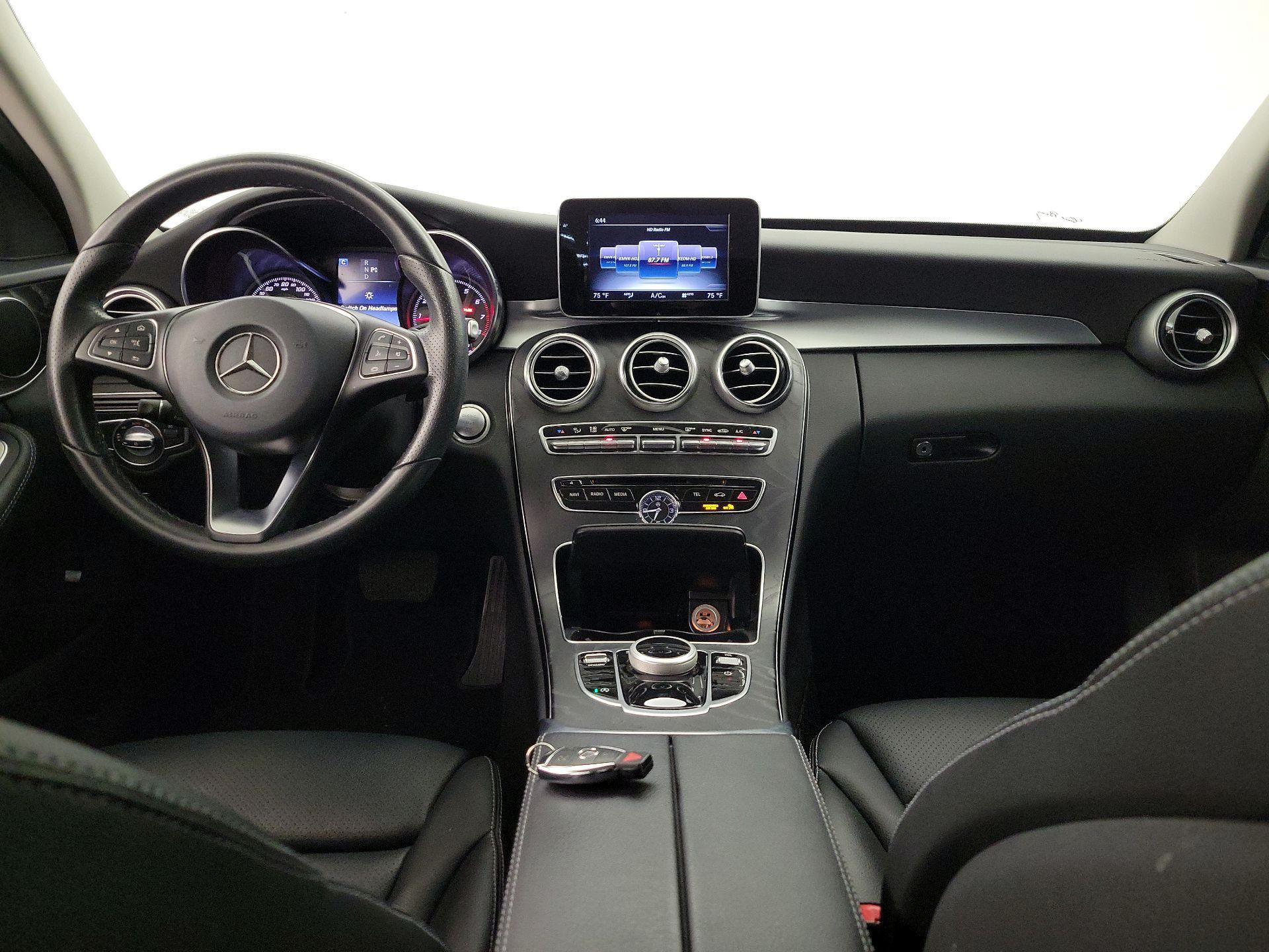 Thumbnail: 2017 Mercedes-Benz C-Class - 9