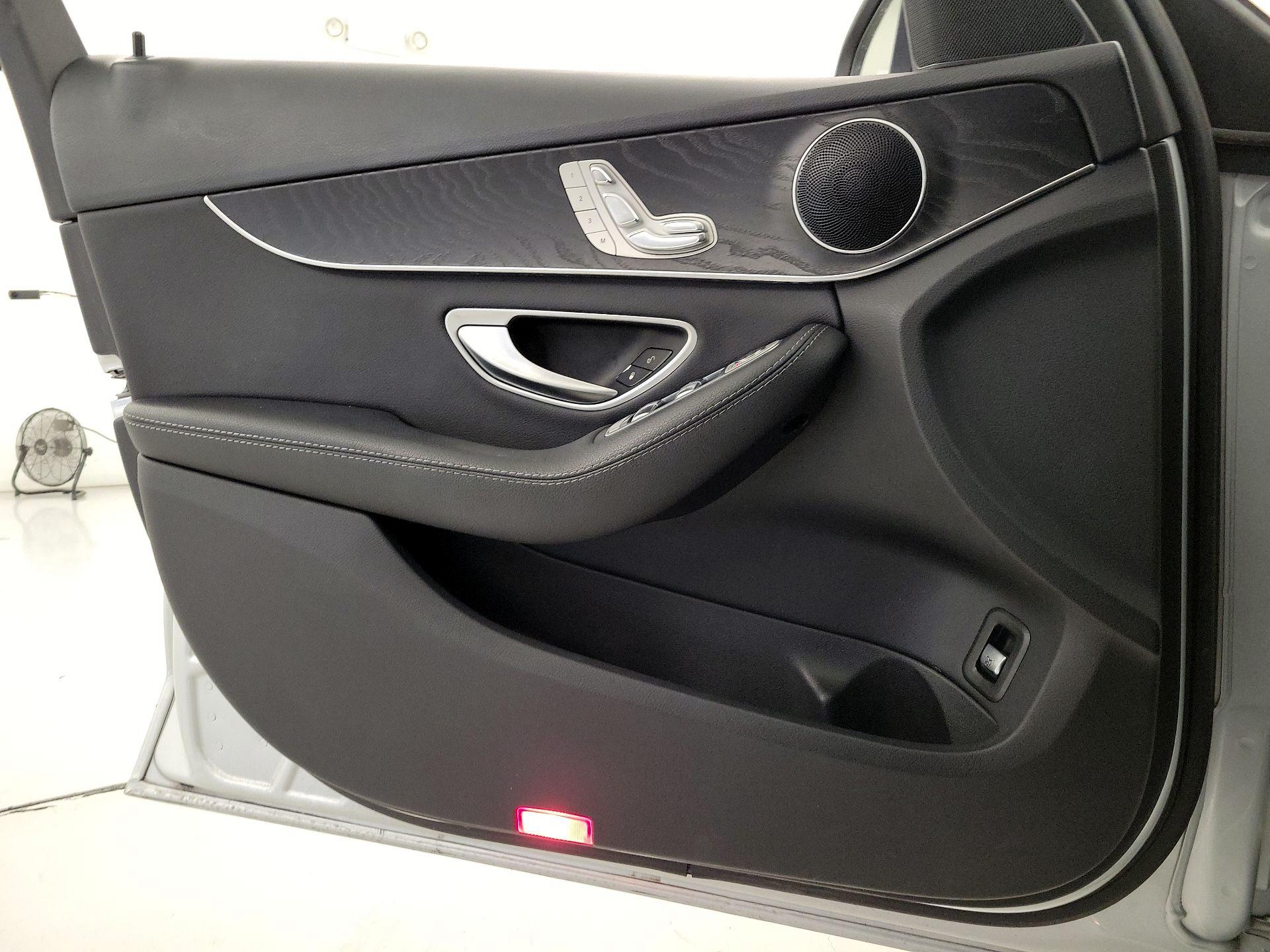 Thumbnail: 2017 Mercedes-Benz C-Class - 12