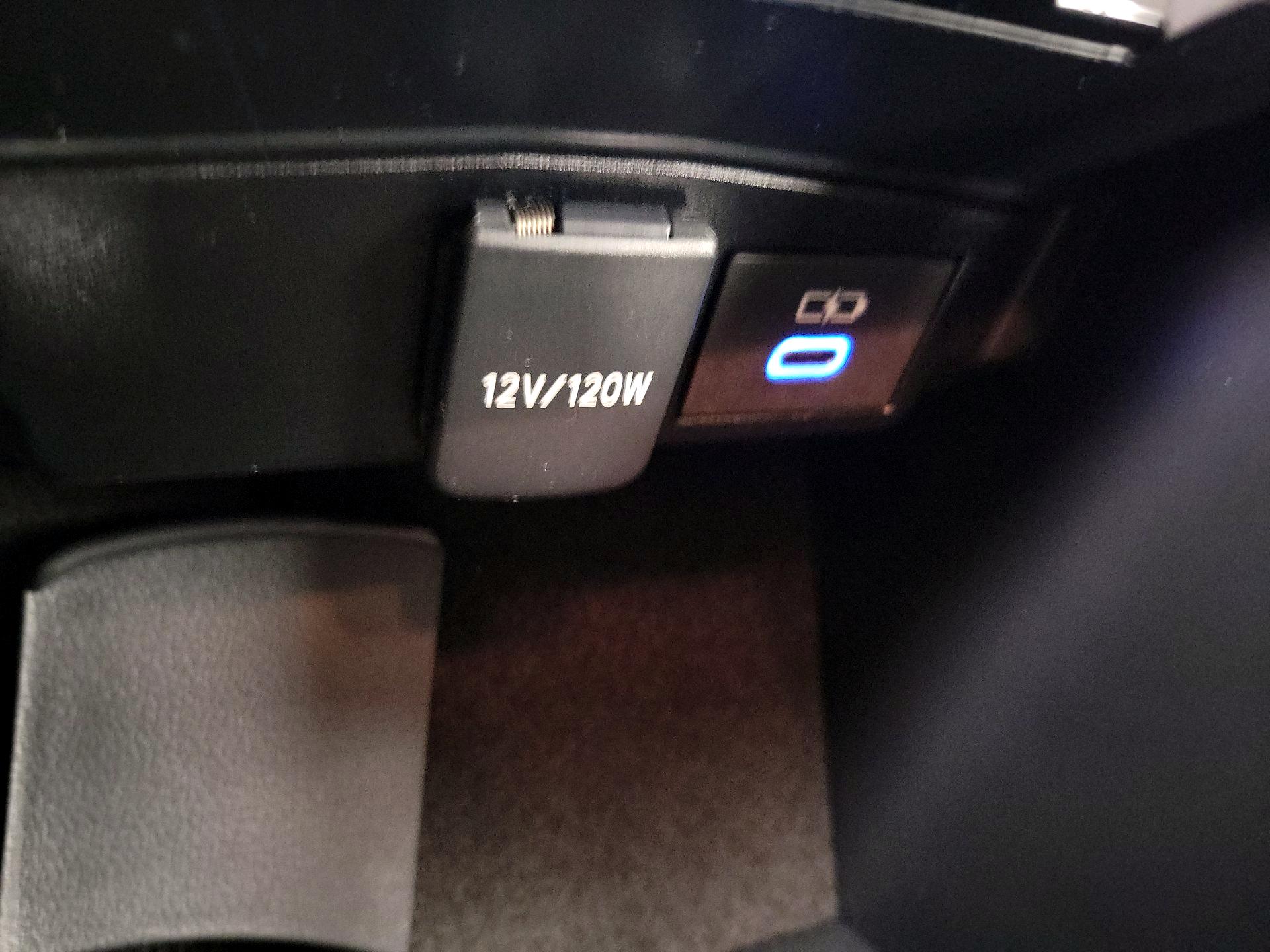 Thumbnail: 2022 Toyota Corolla - 18