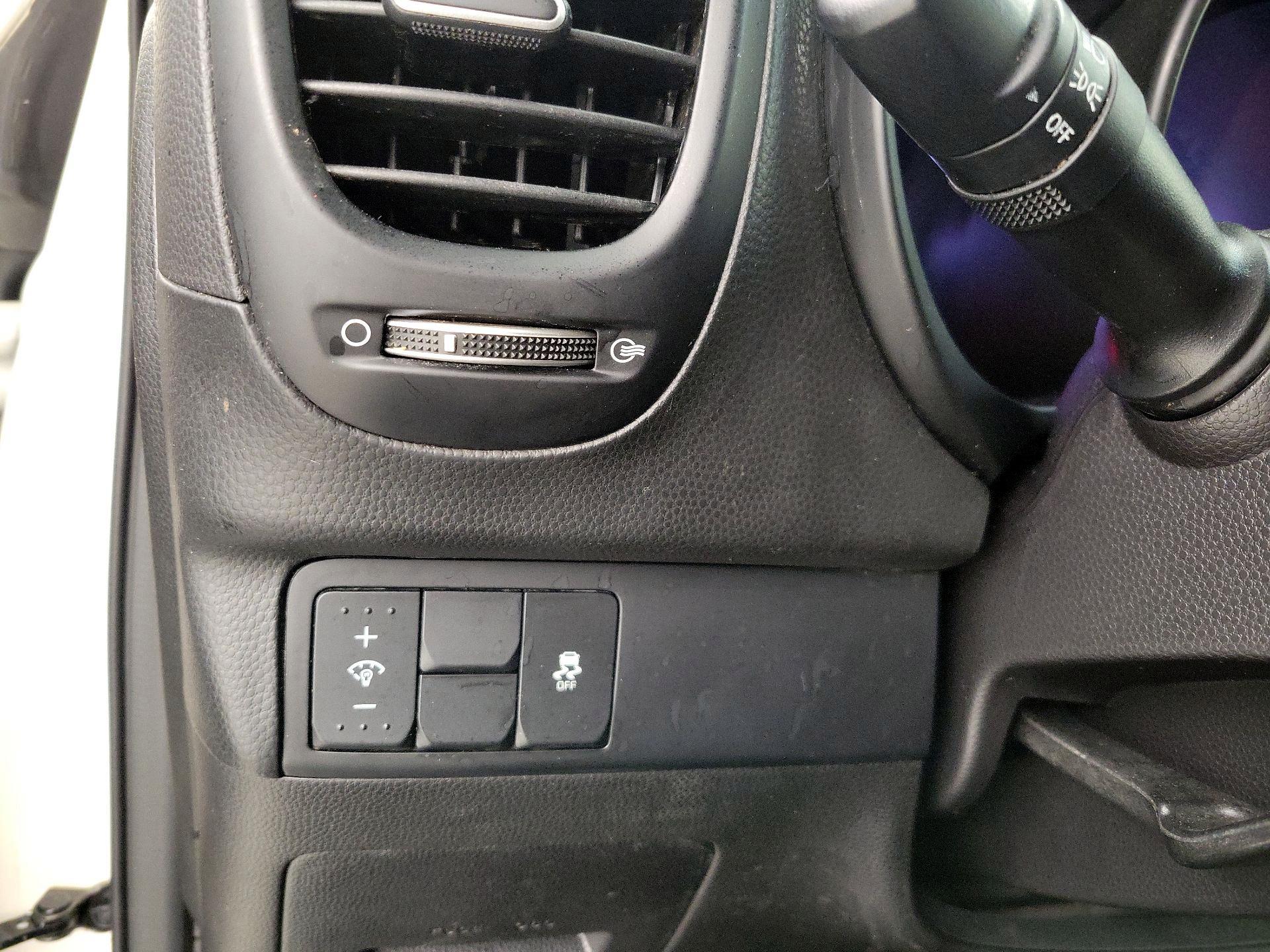 Thumbnail: 2019 Kia Soul - 13