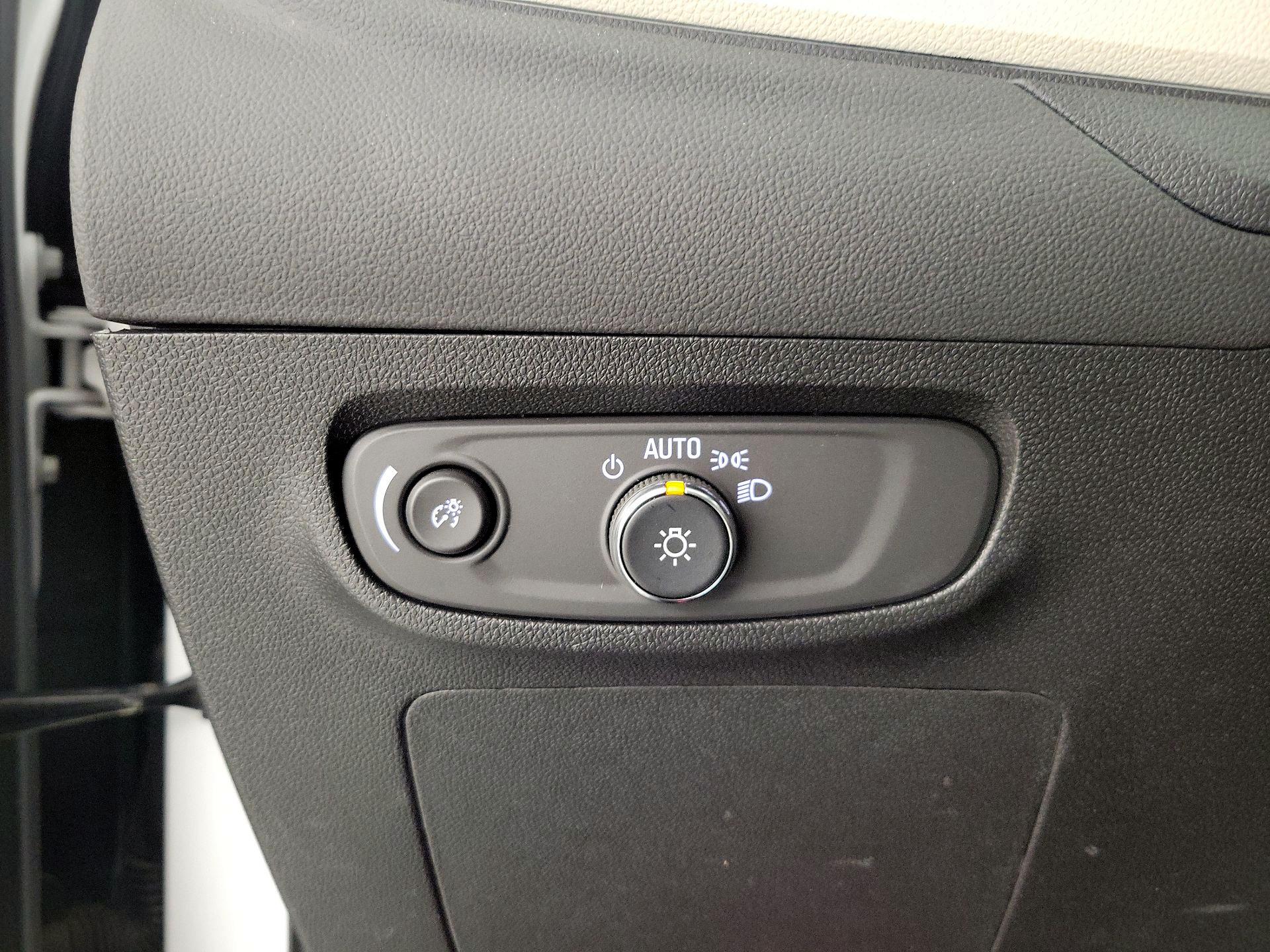 Thumbnail: 2025 Buick Encore GX - 13