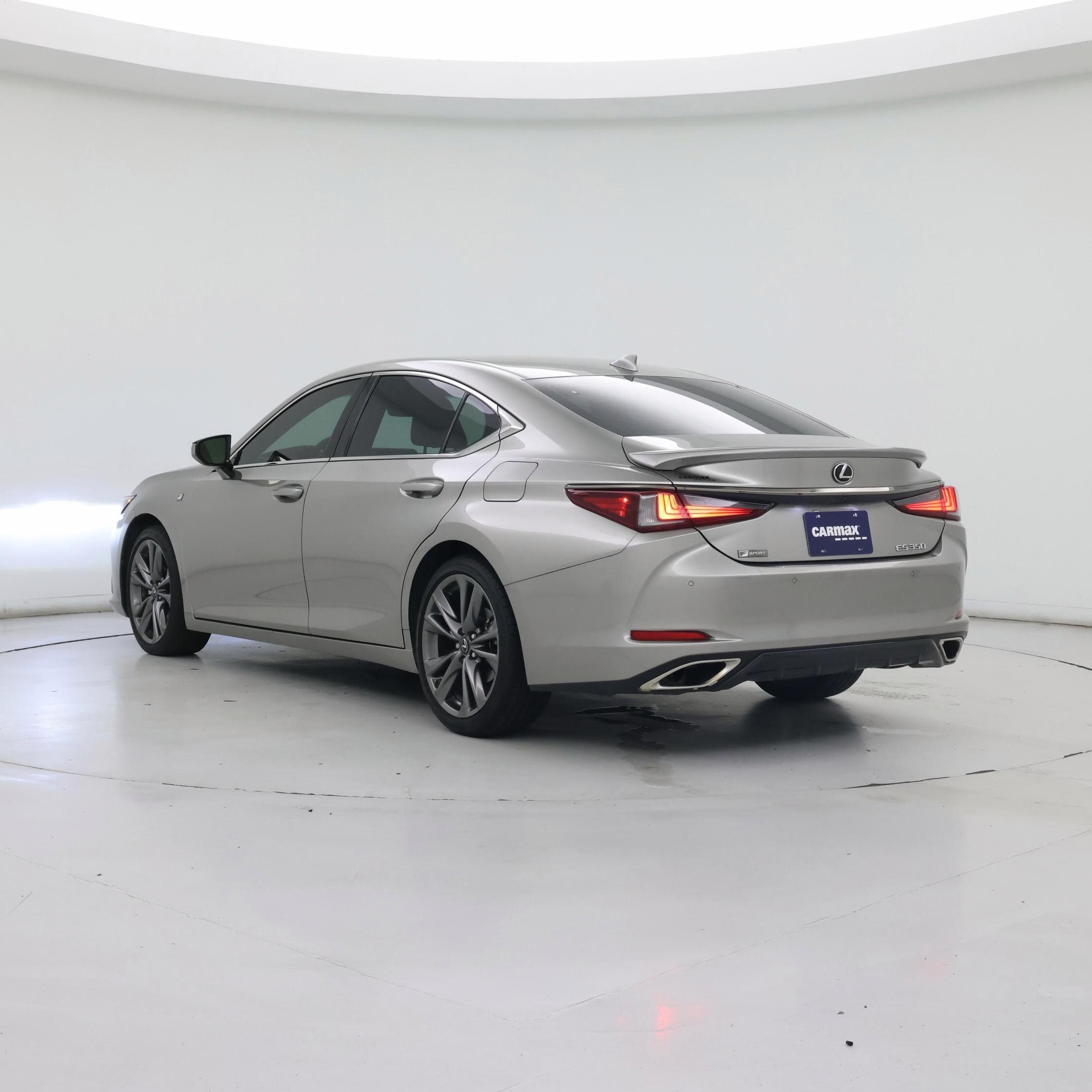 Thumbnail: 2021 Lexus ES - 2
