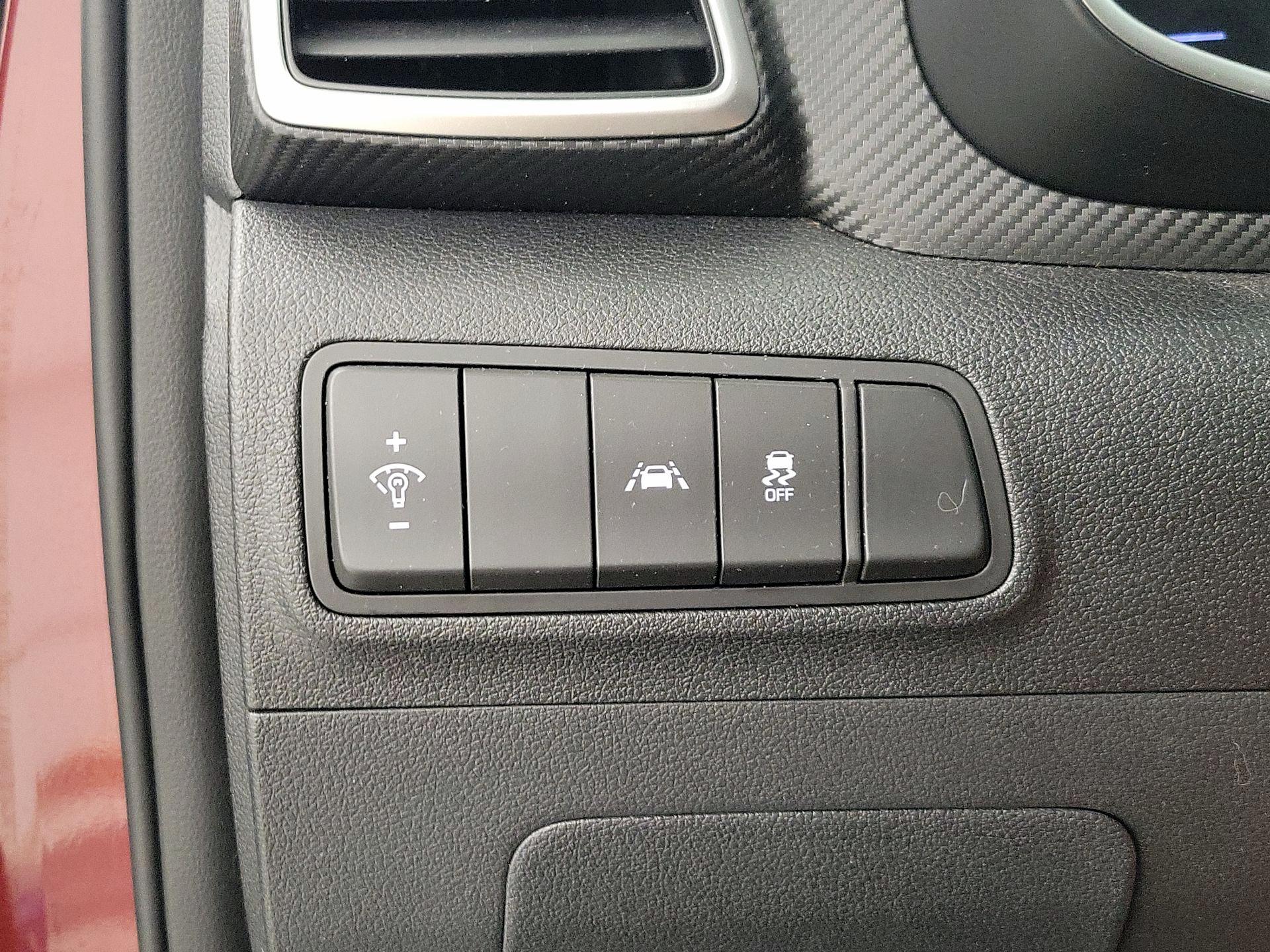 Thumbnail: 2020 Hyundai Tucson - 13