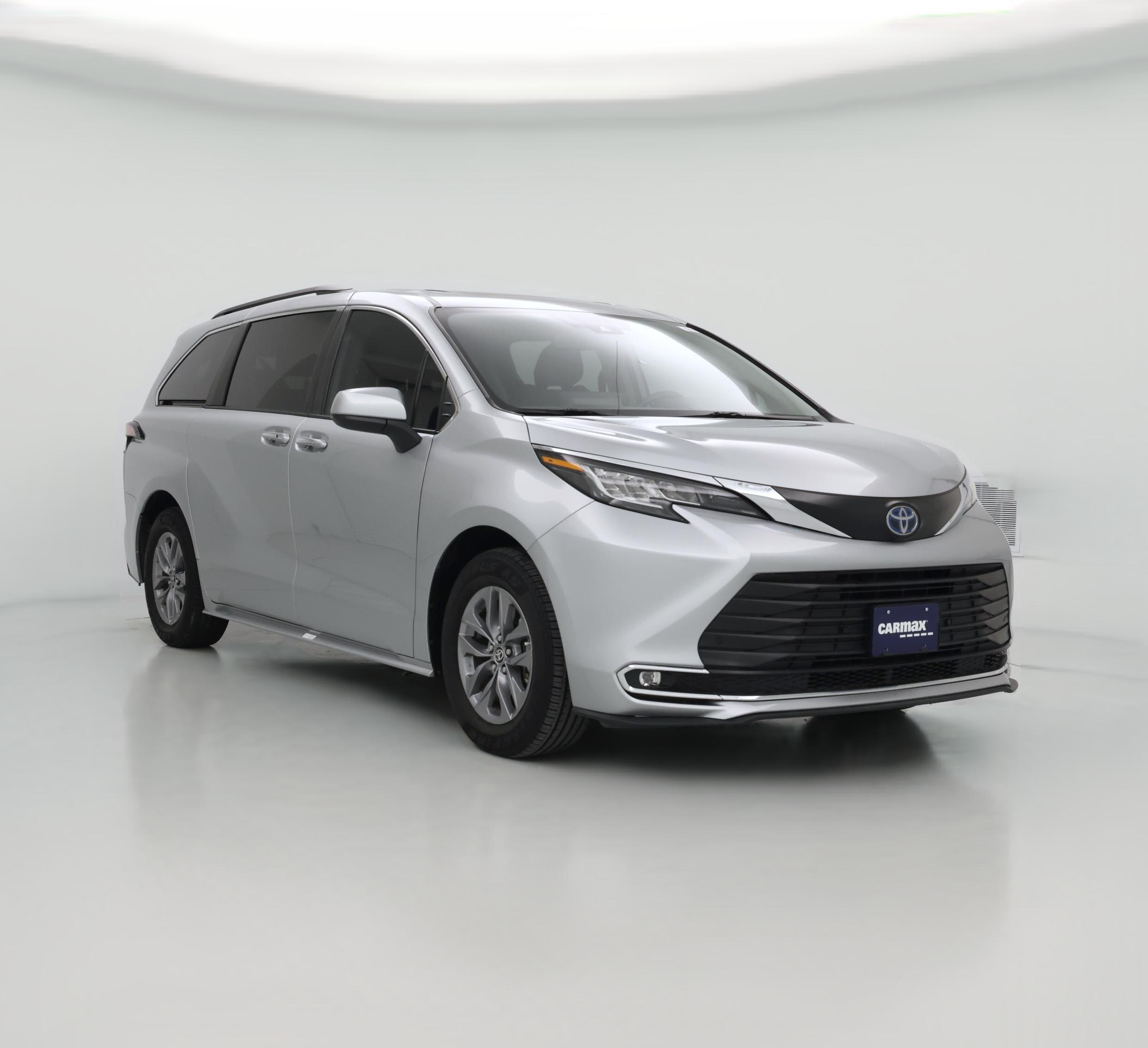 Thumbnail: 2022 Toyota Sienna - 1