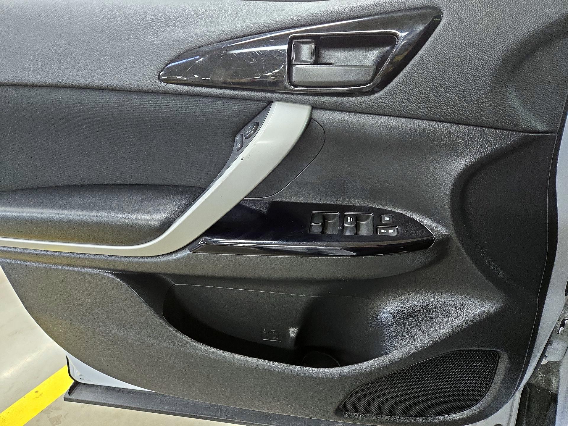 Thumbnail: 2022 Mitsubishi Eclipse Cross - 12