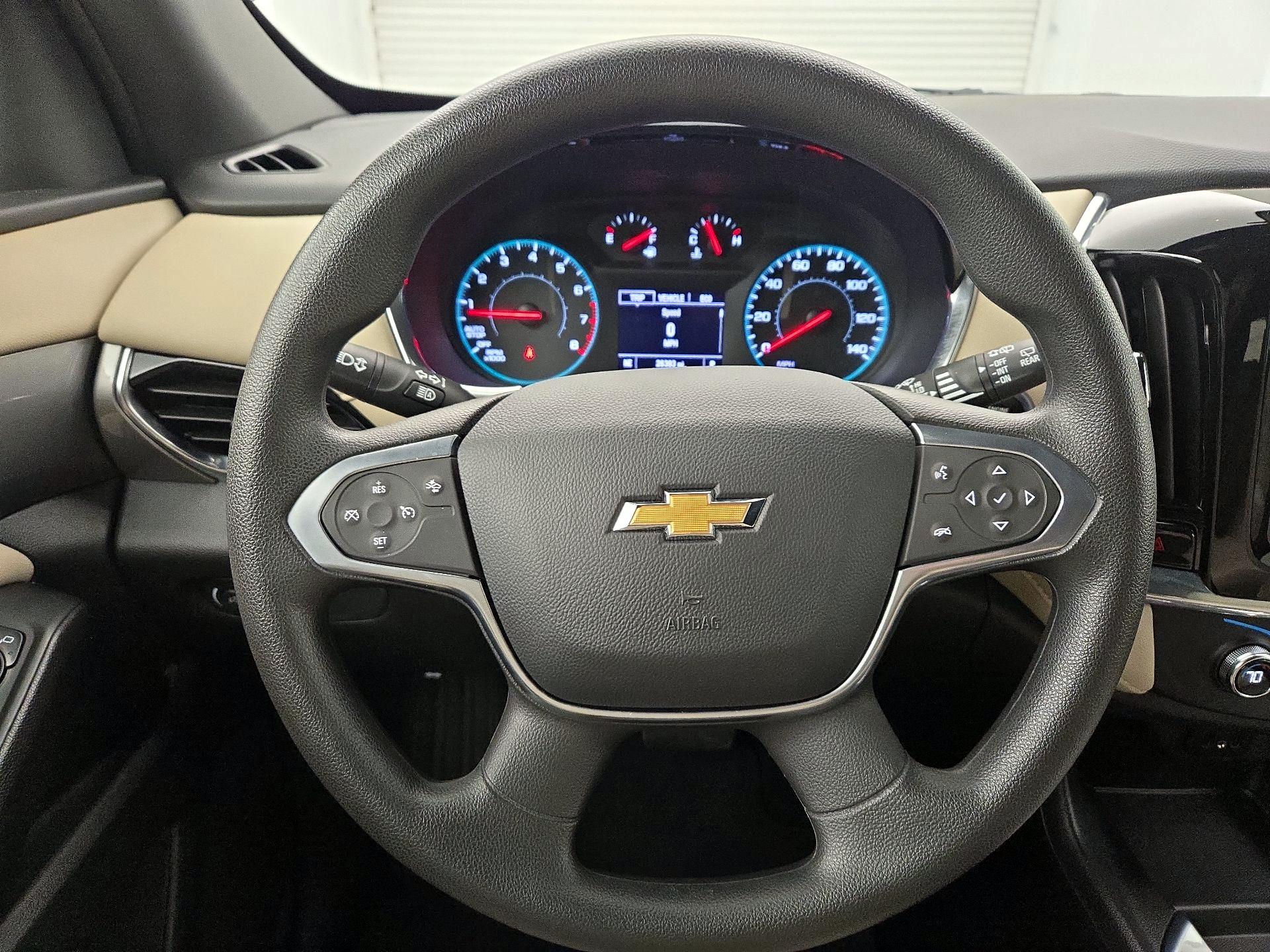 Thumbnail: 2023 Chevrolet Traverse - 10