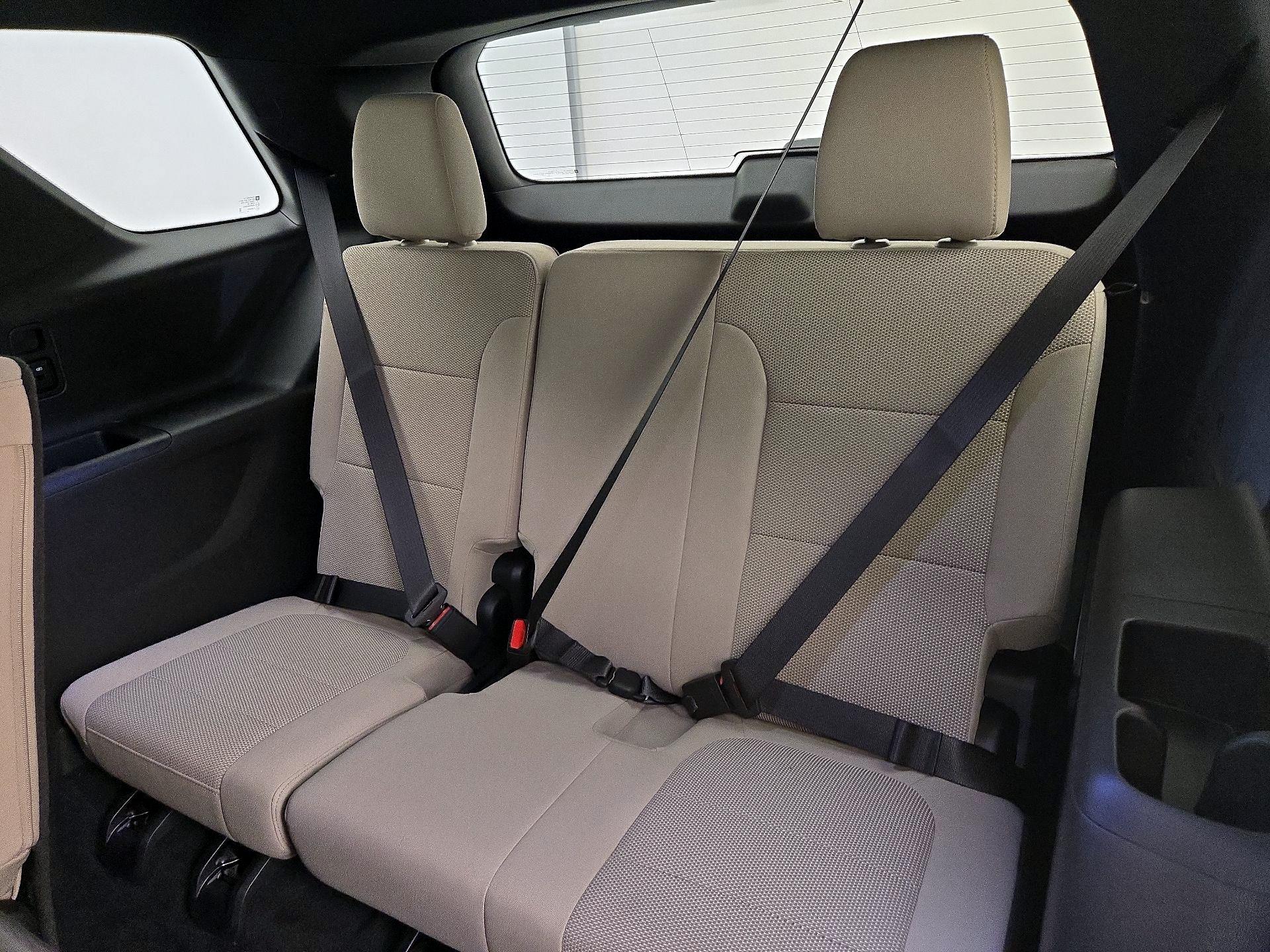 Thumbnail: 2023 Chevrolet Traverse - 19