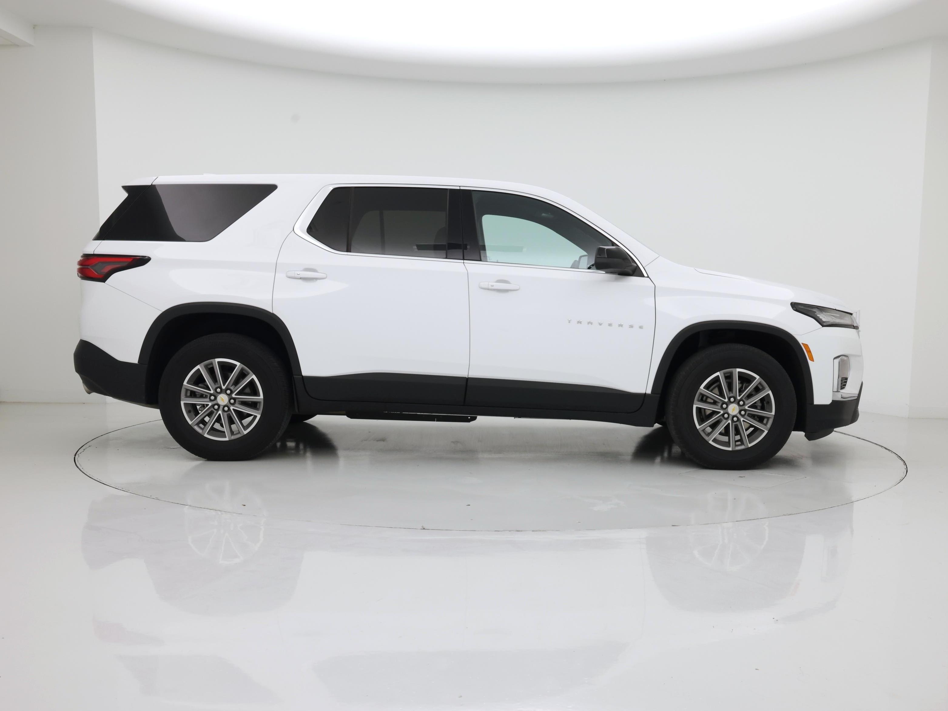 Thumbnail: 2023 Chevrolet Traverse - 7