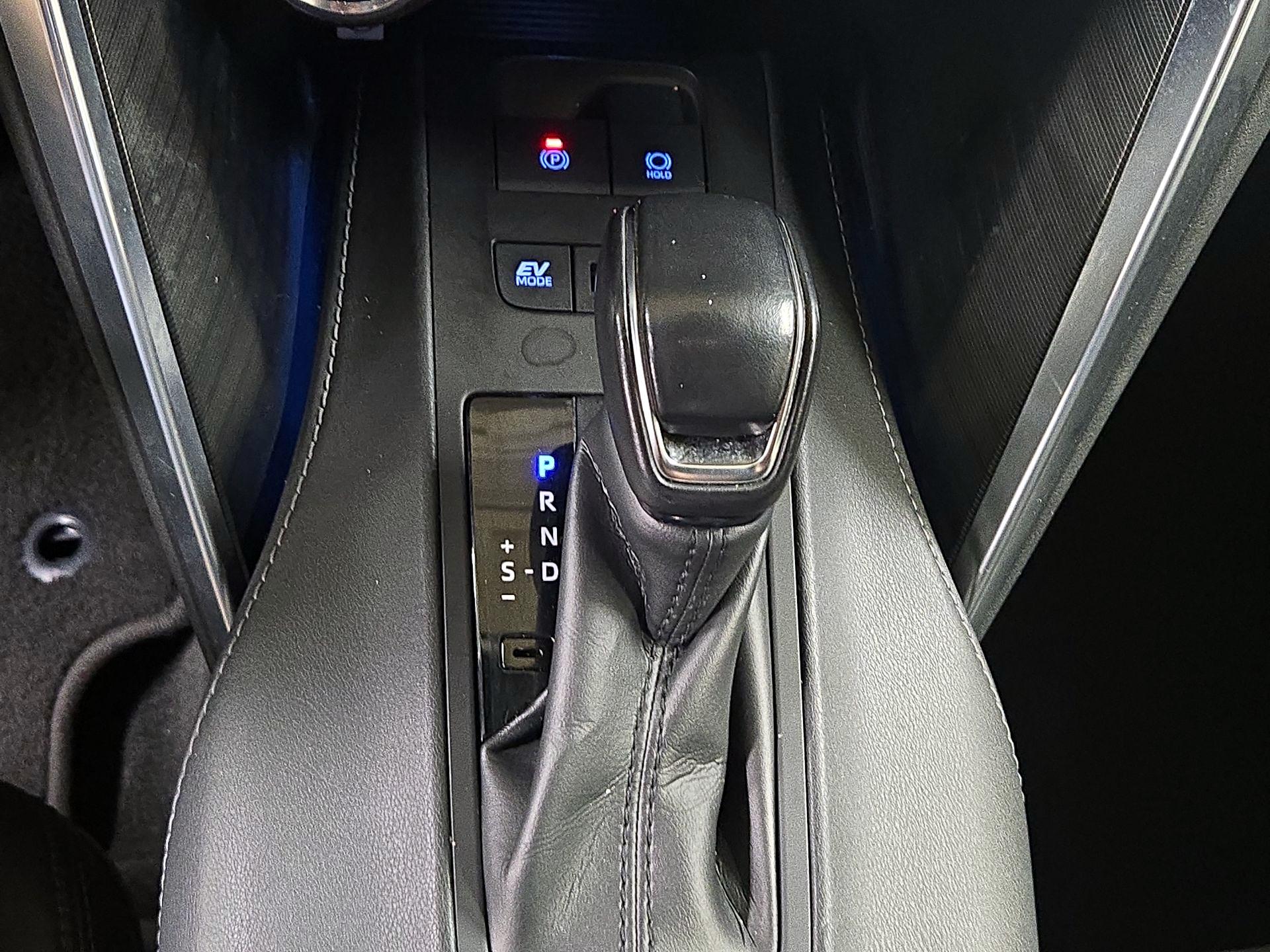 Thumbnail: 2021 Toyota Venza - 17