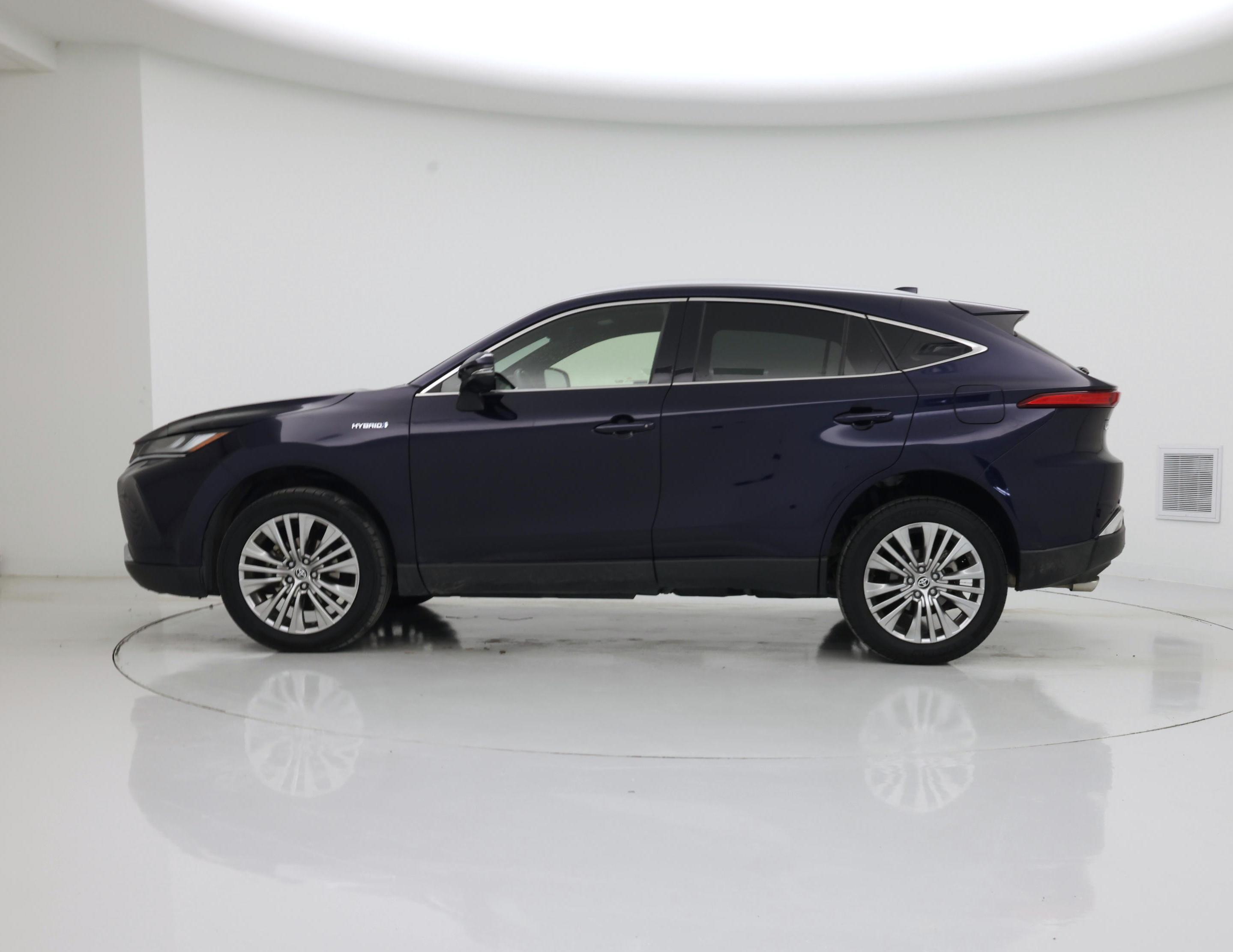 Thumbnail: 2021 Toyota Venza - 3
