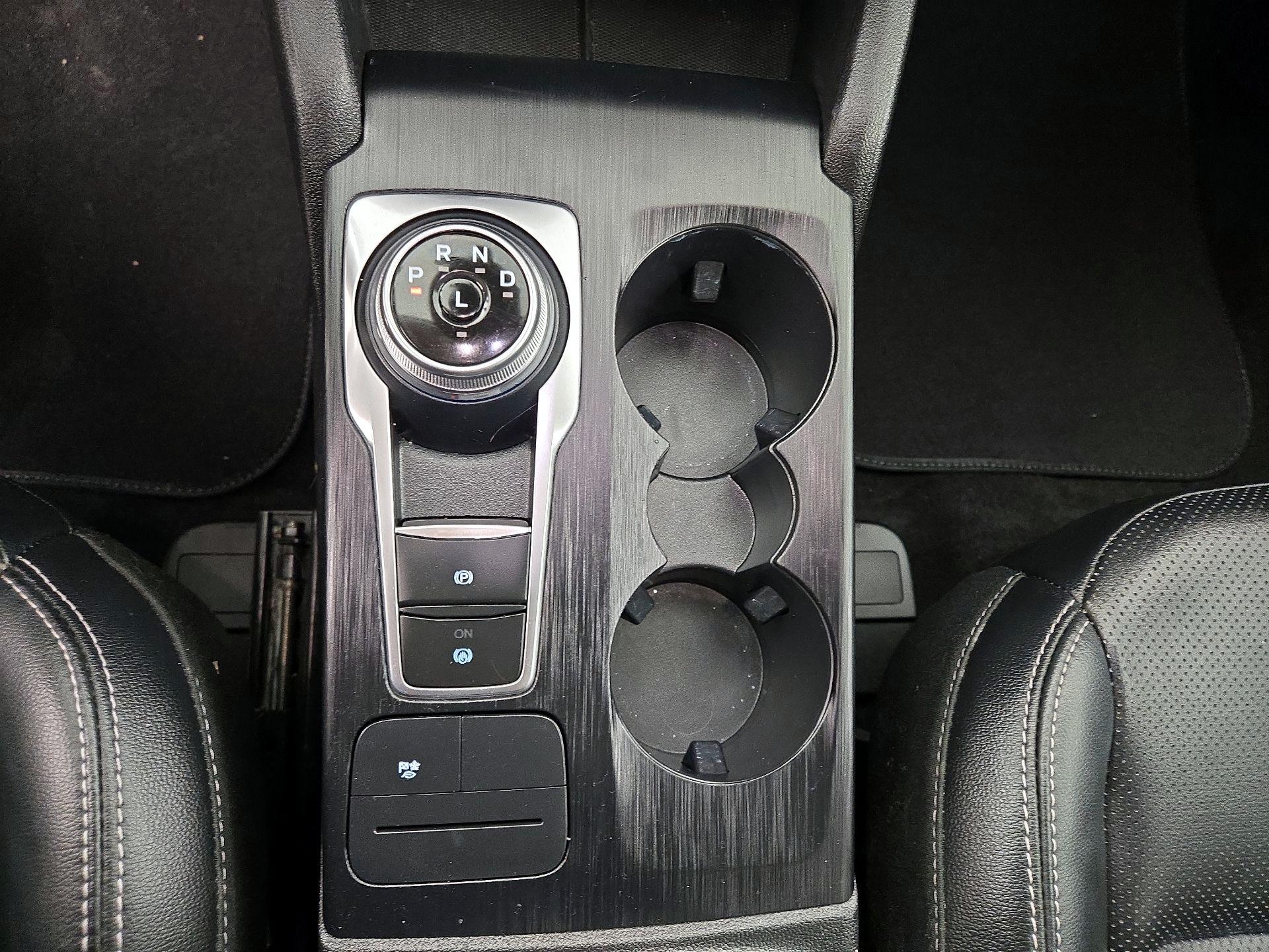 Thumbnail: 2022 Ford Escape - 17