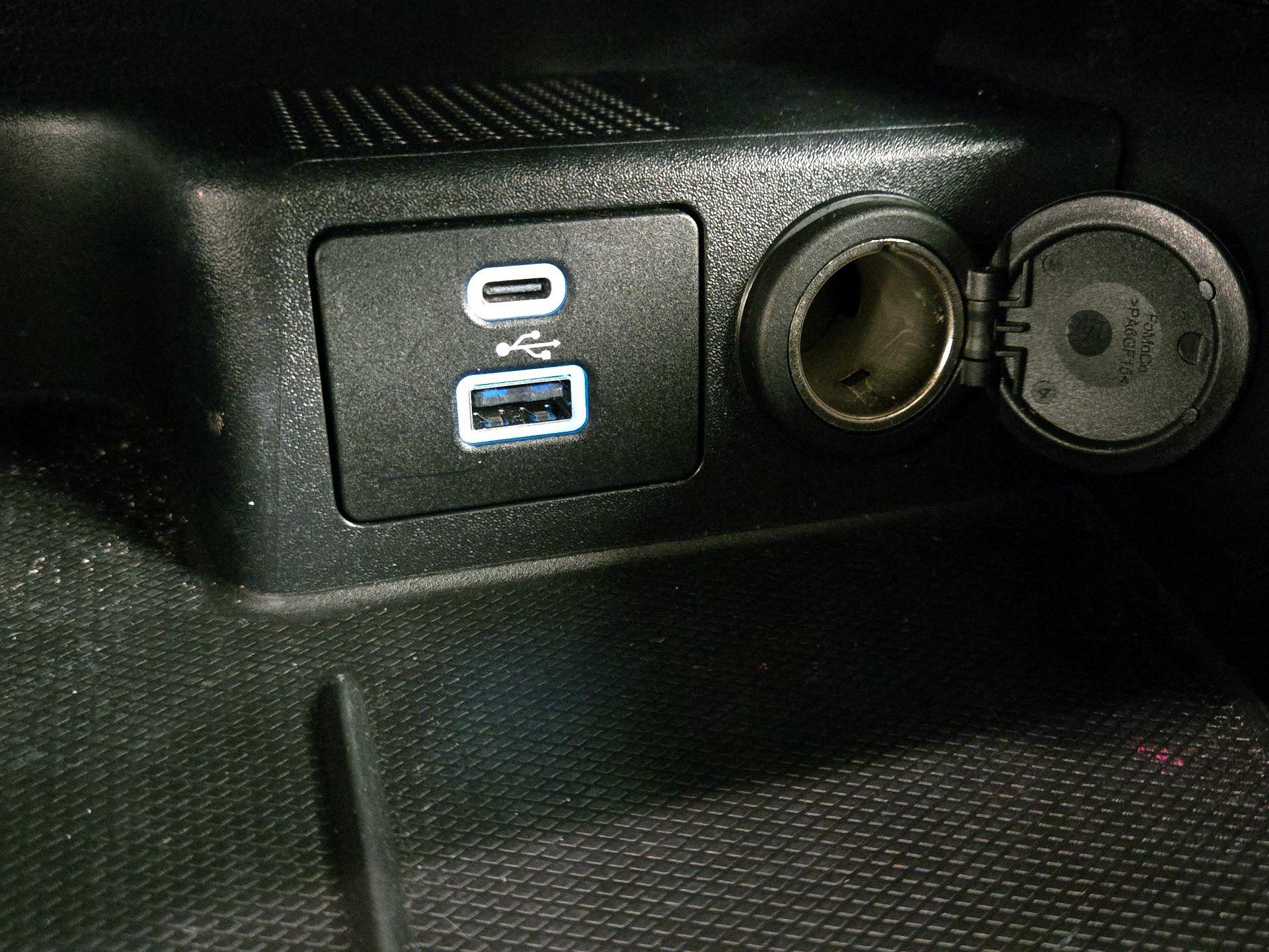 Thumbnail: 2022 Ford Escape - 18