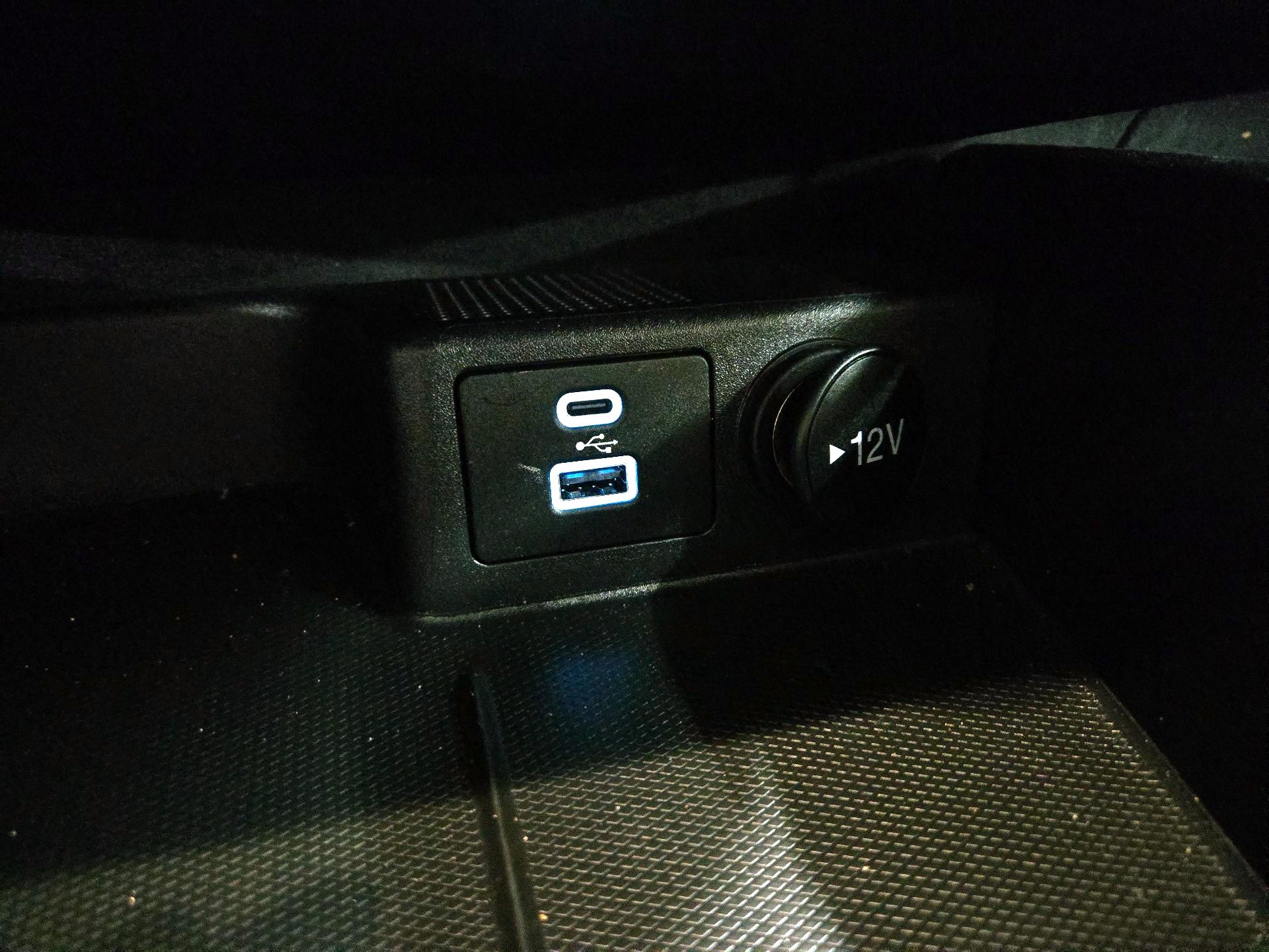 Thumbnail: 2022 Ford Escape - 18