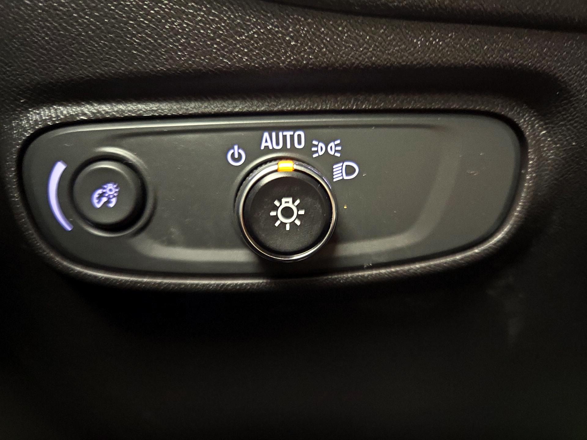 Thumbnail: 2023 Chevrolet Equinox - 13