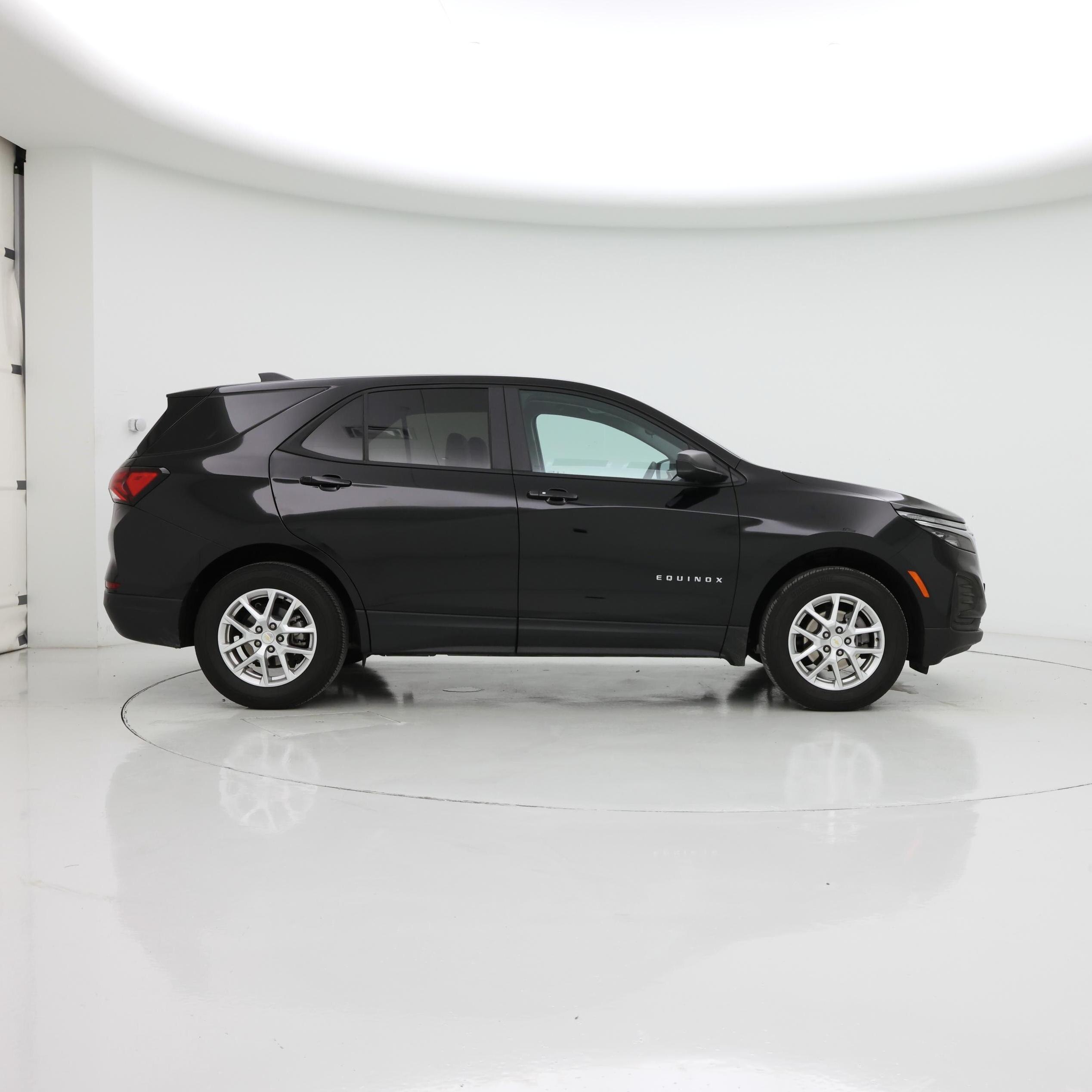 Thumbnail: 2023 Chevrolet Equinox - 7