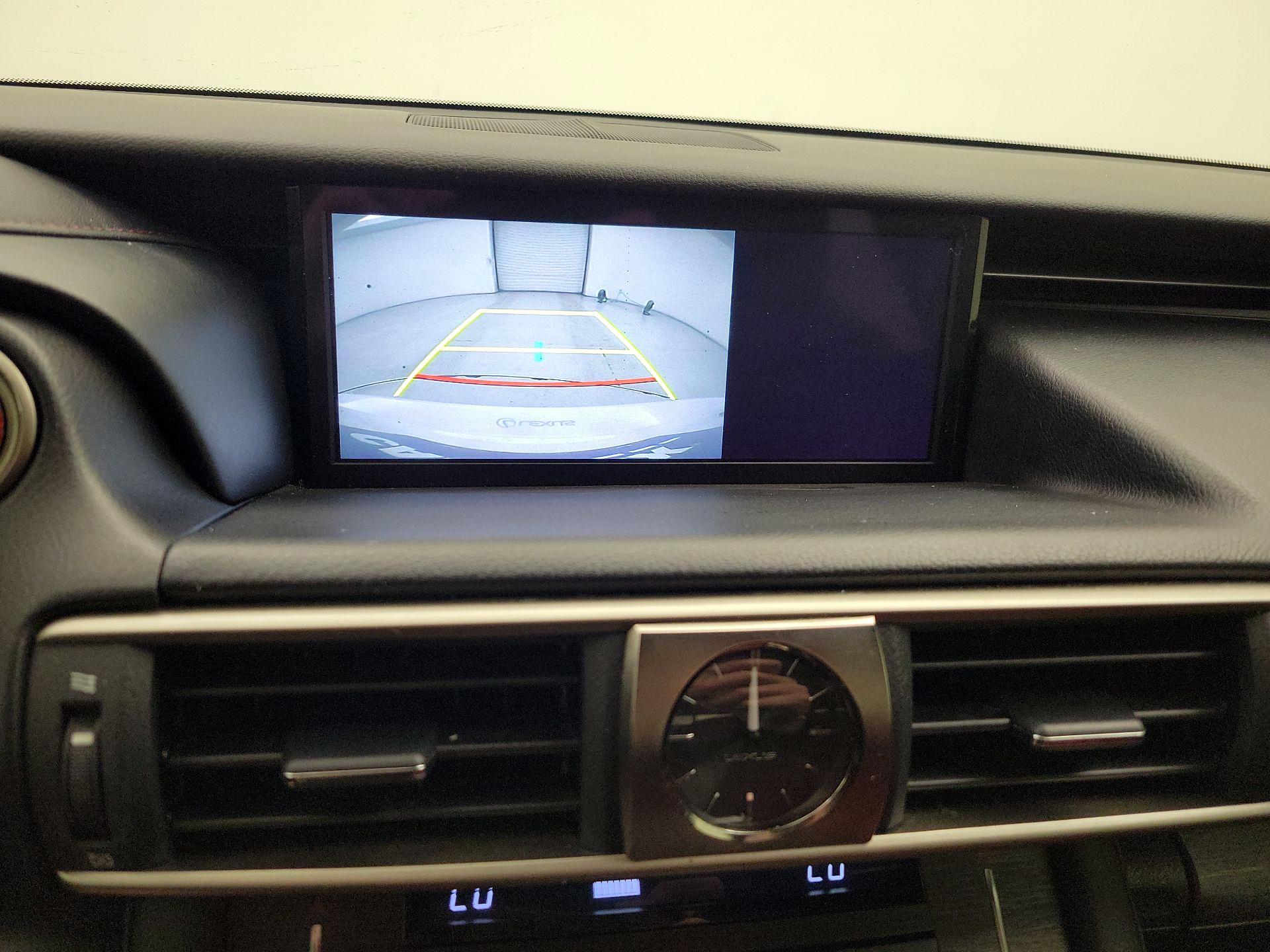 Thumbnail: 2019 Lexus IS - 14