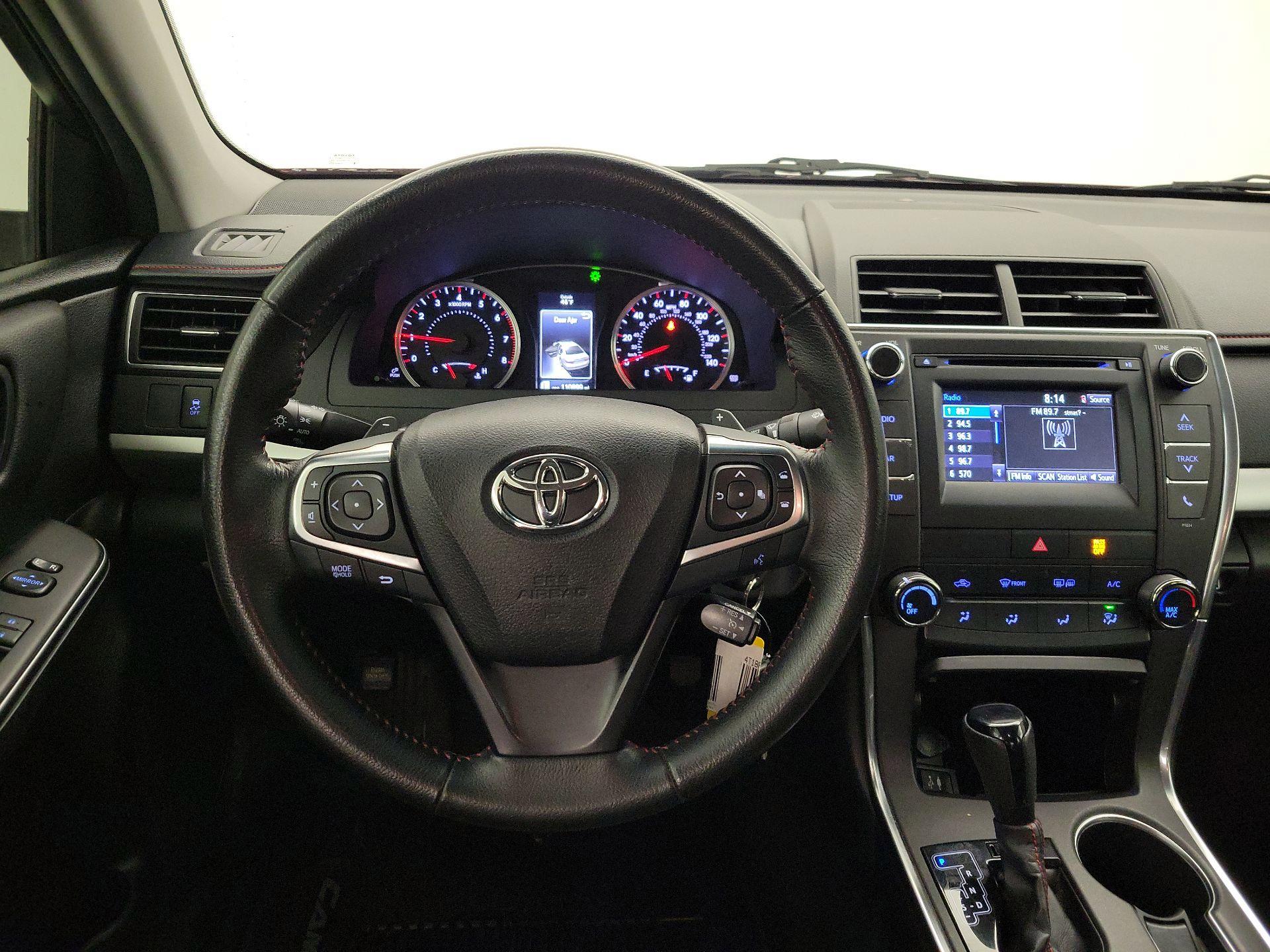 Thumbnail: 2016 Toyota Camry - 10