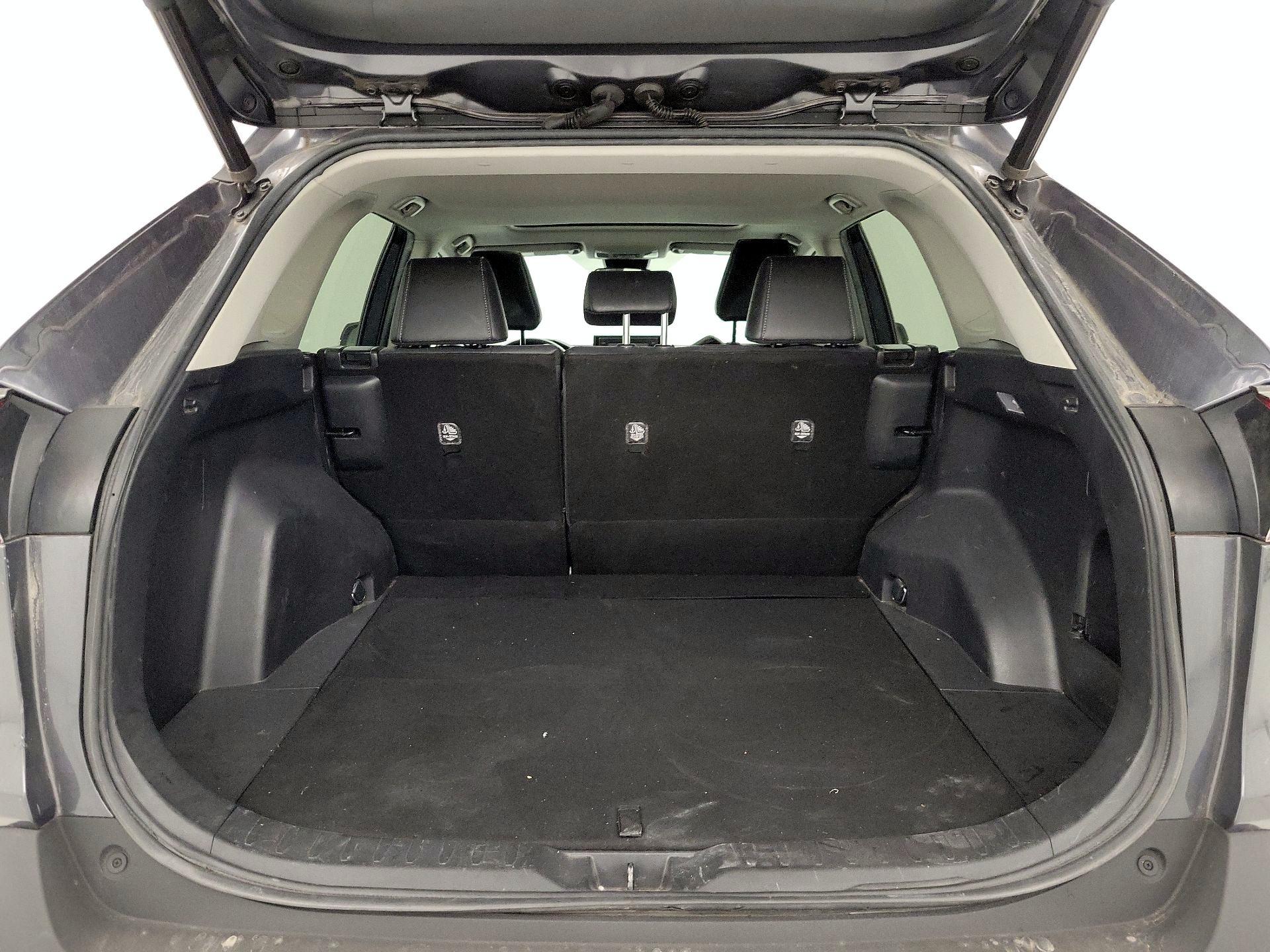 Thumbnail: 2020 Toyota RAV4 - 20