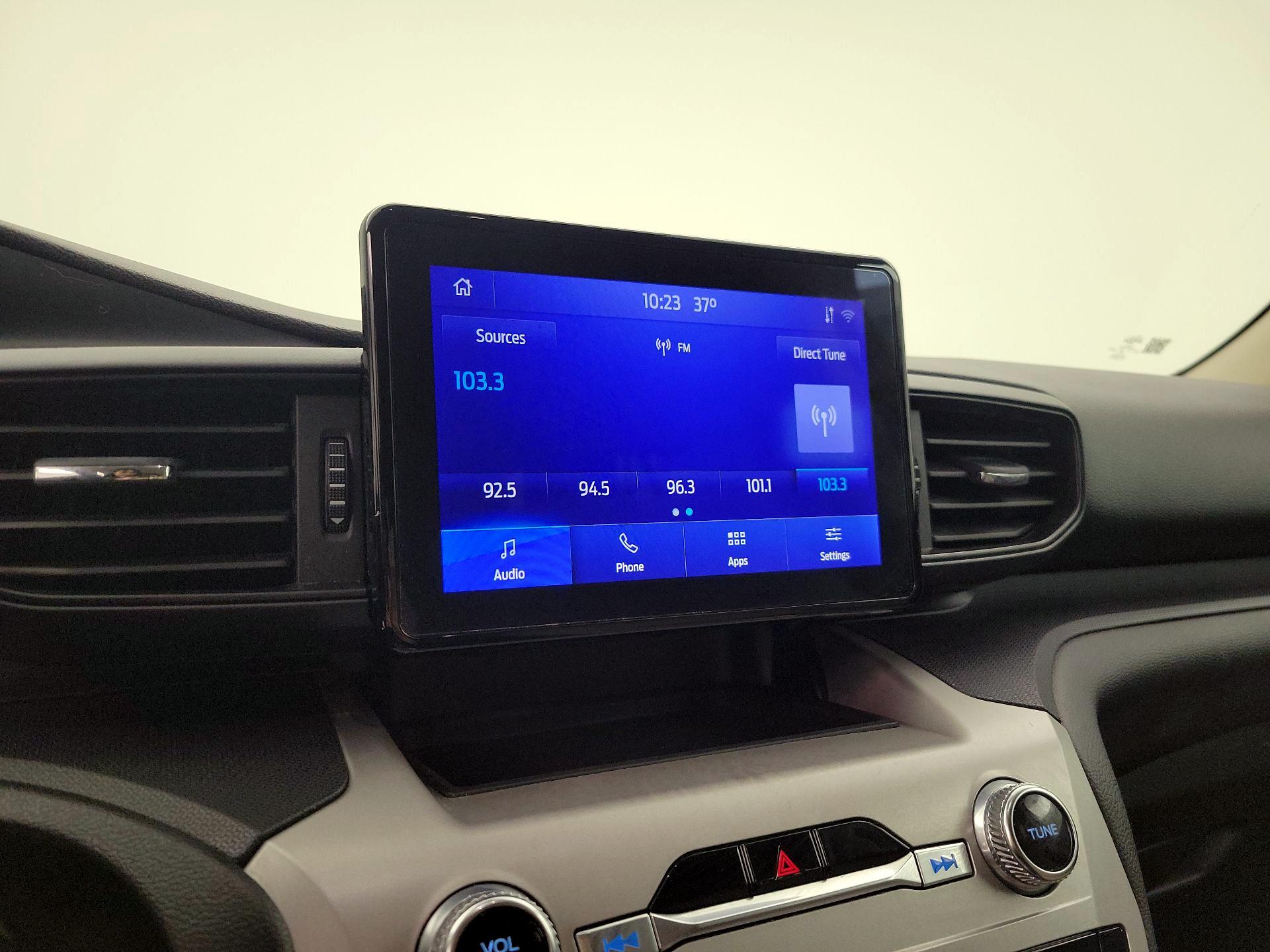 Thumbnail: 2021 Ford Explorer - 15