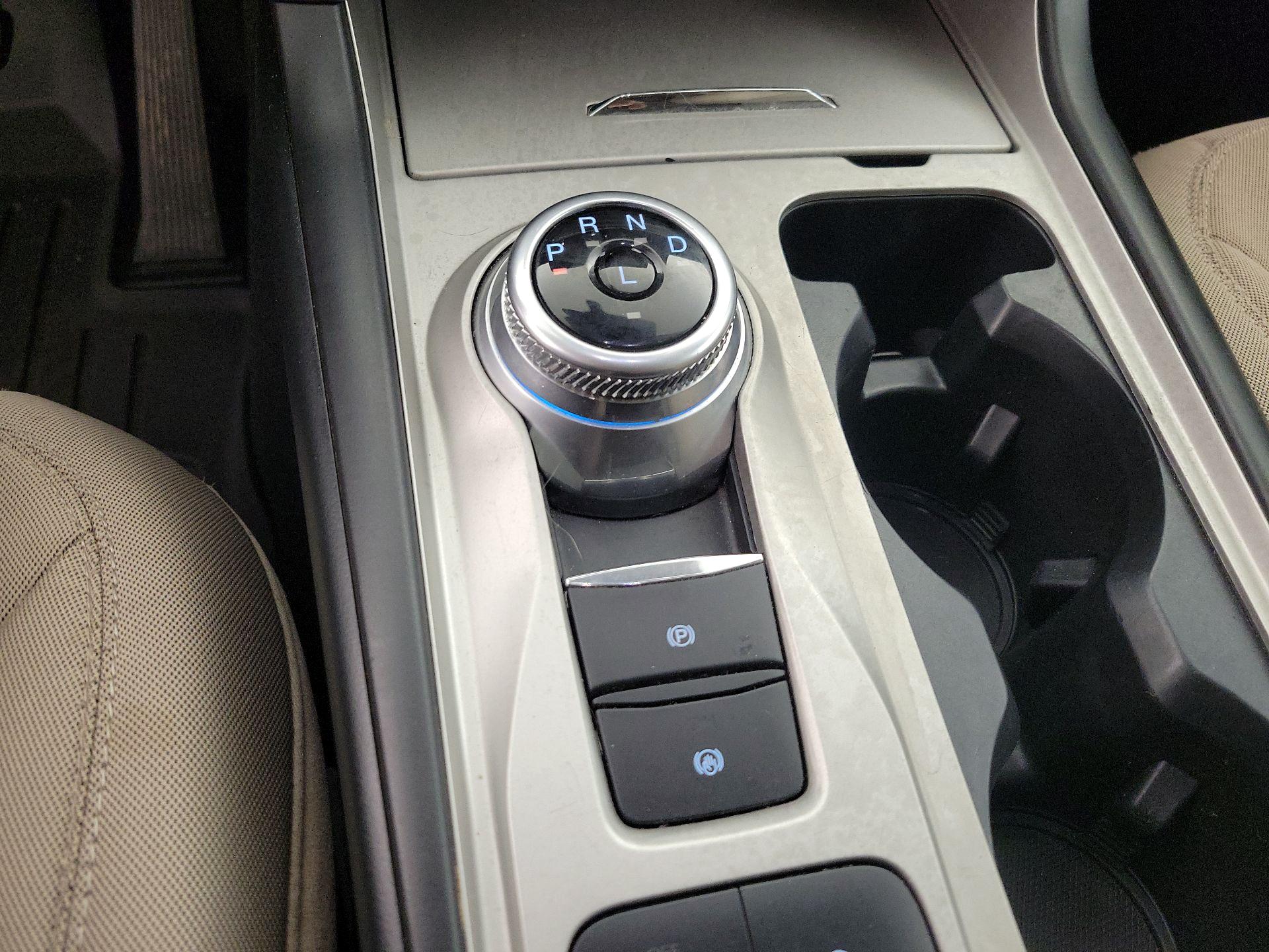 Thumbnail: 2021 Ford Explorer - 17