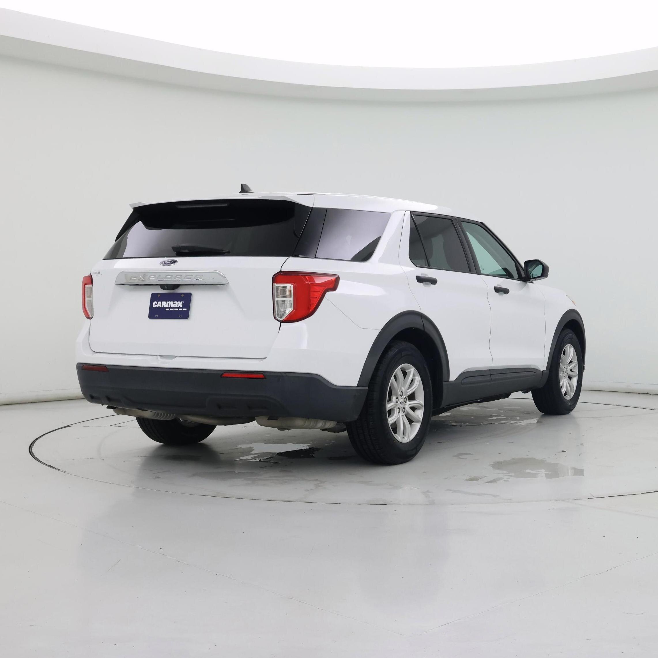 Thumbnail: 2021 Ford Explorer - 8