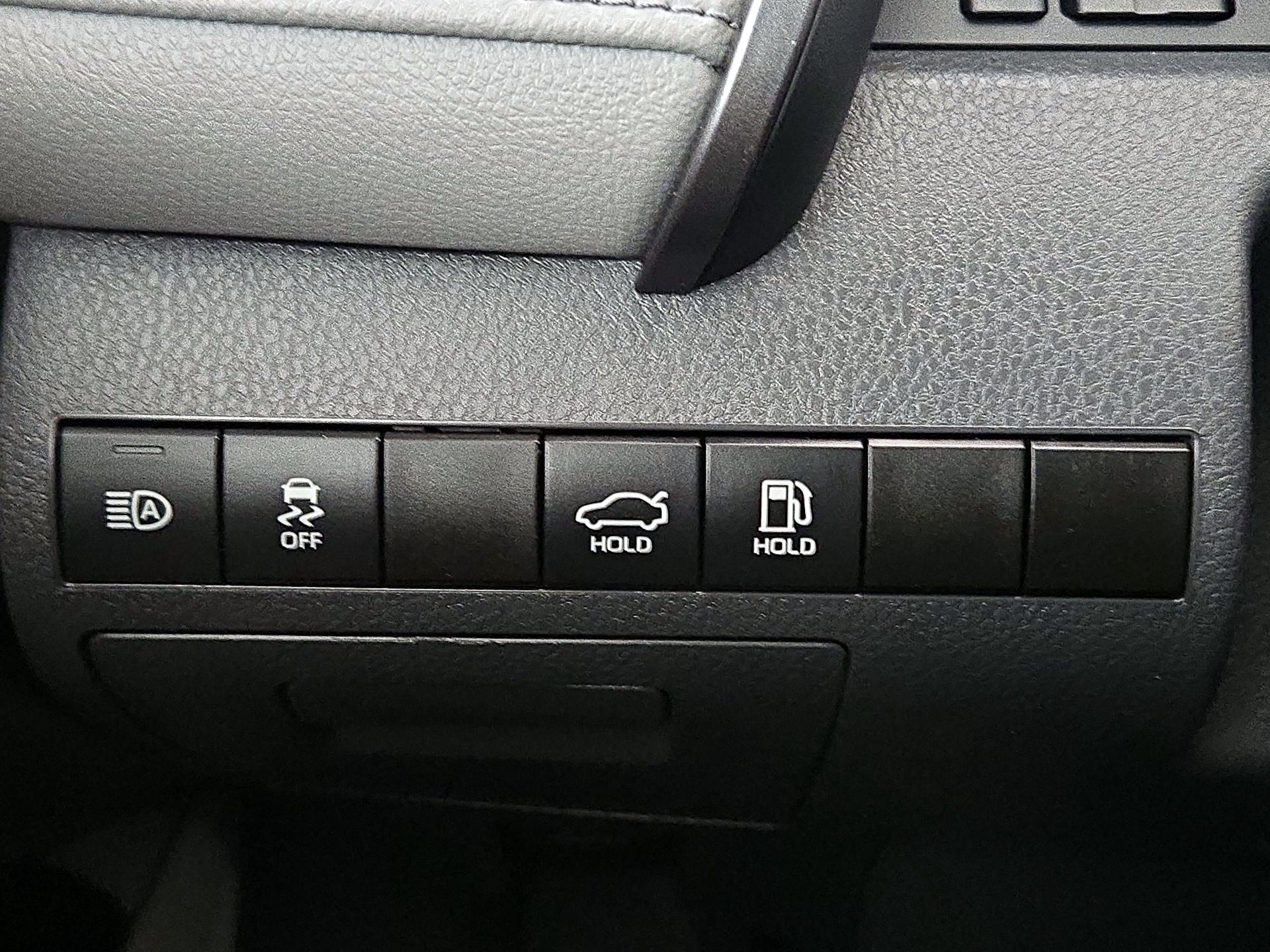 Thumbnail: 2023 Toyota Camry - 13