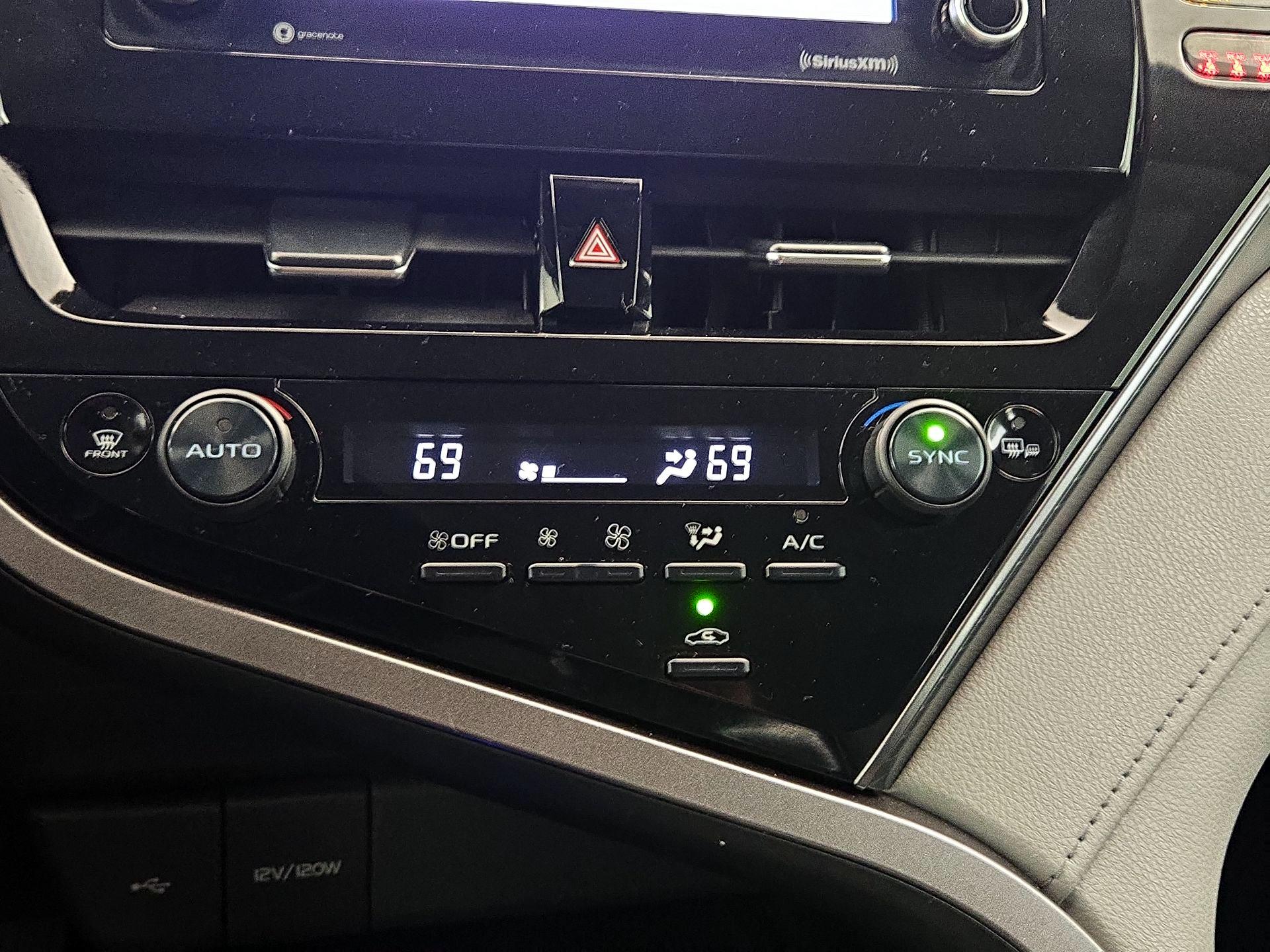 Thumbnail: 2023 Toyota Camry - 16