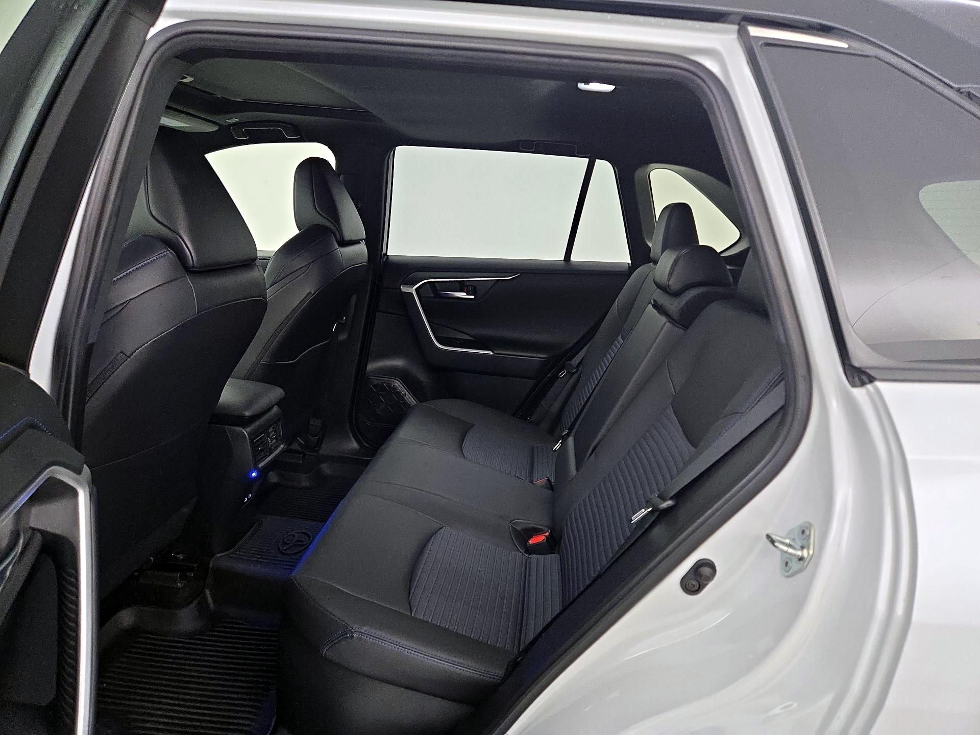 Thumbnail: 2023 Toyota RAV4 - 20