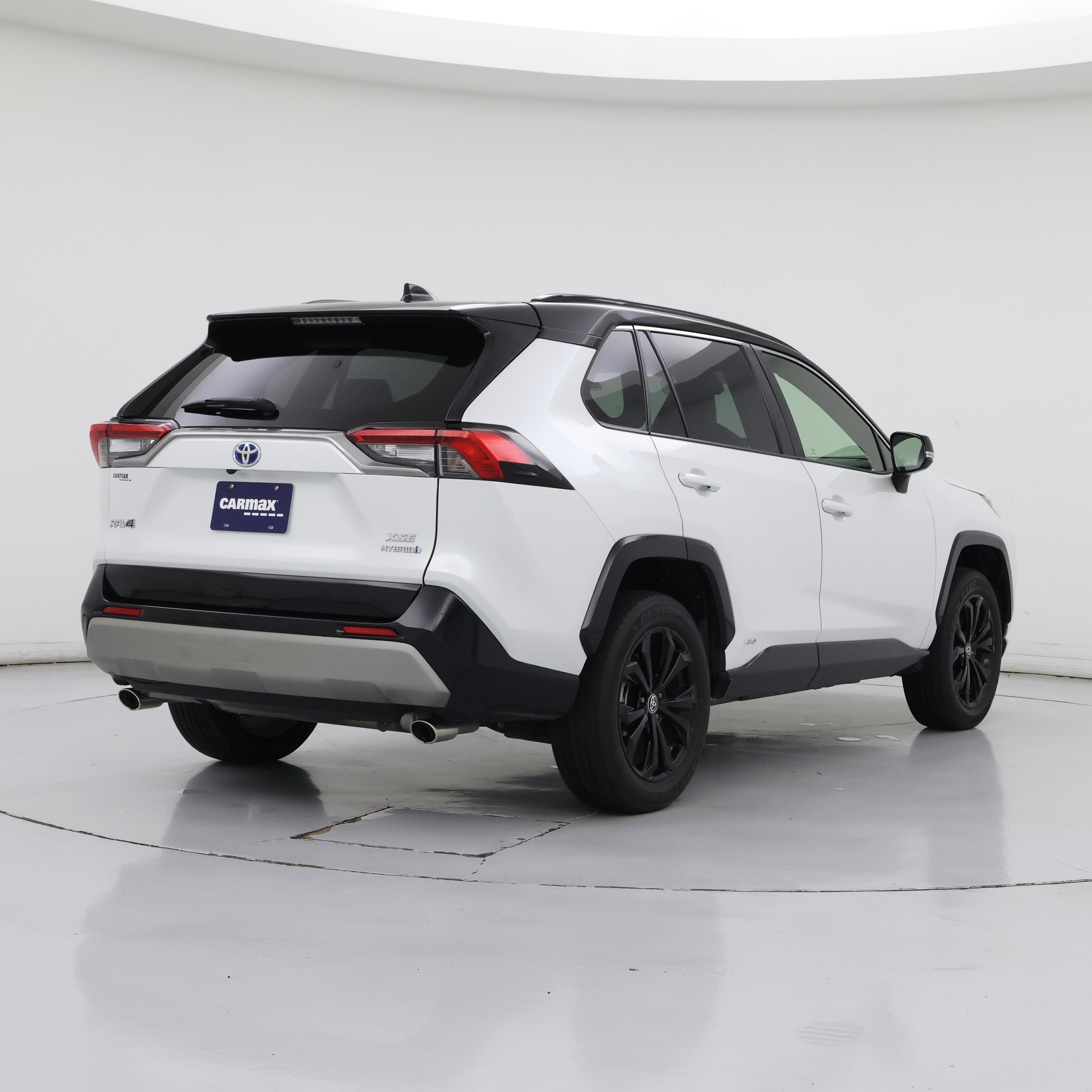 Thumbnail: 2023 Toyota RAV4 - 8
