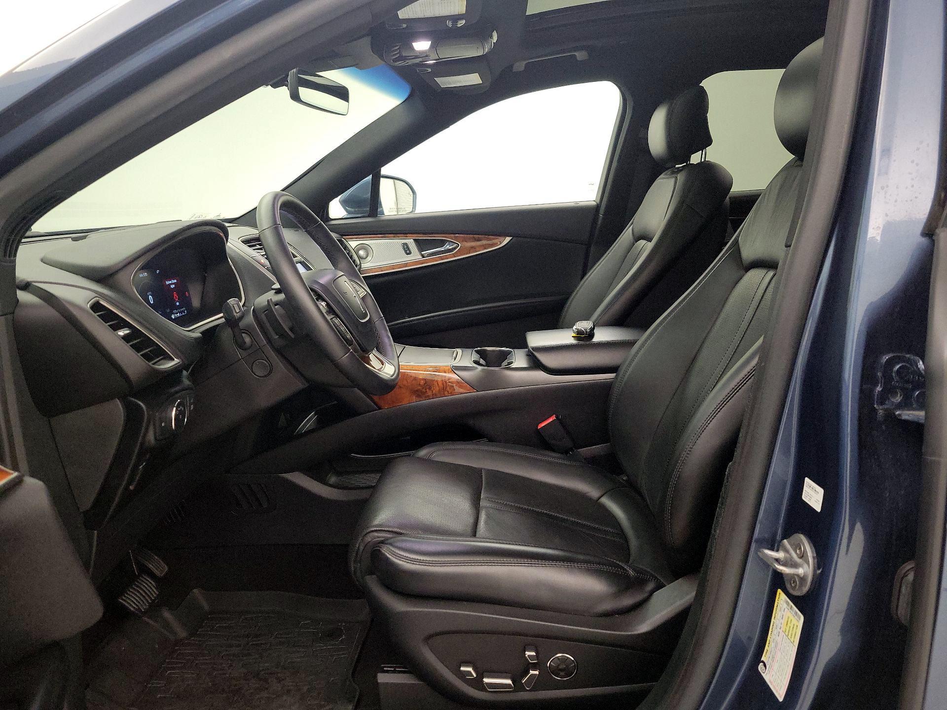 Thumbnail: 2019 Lincoln Nautilus - 11