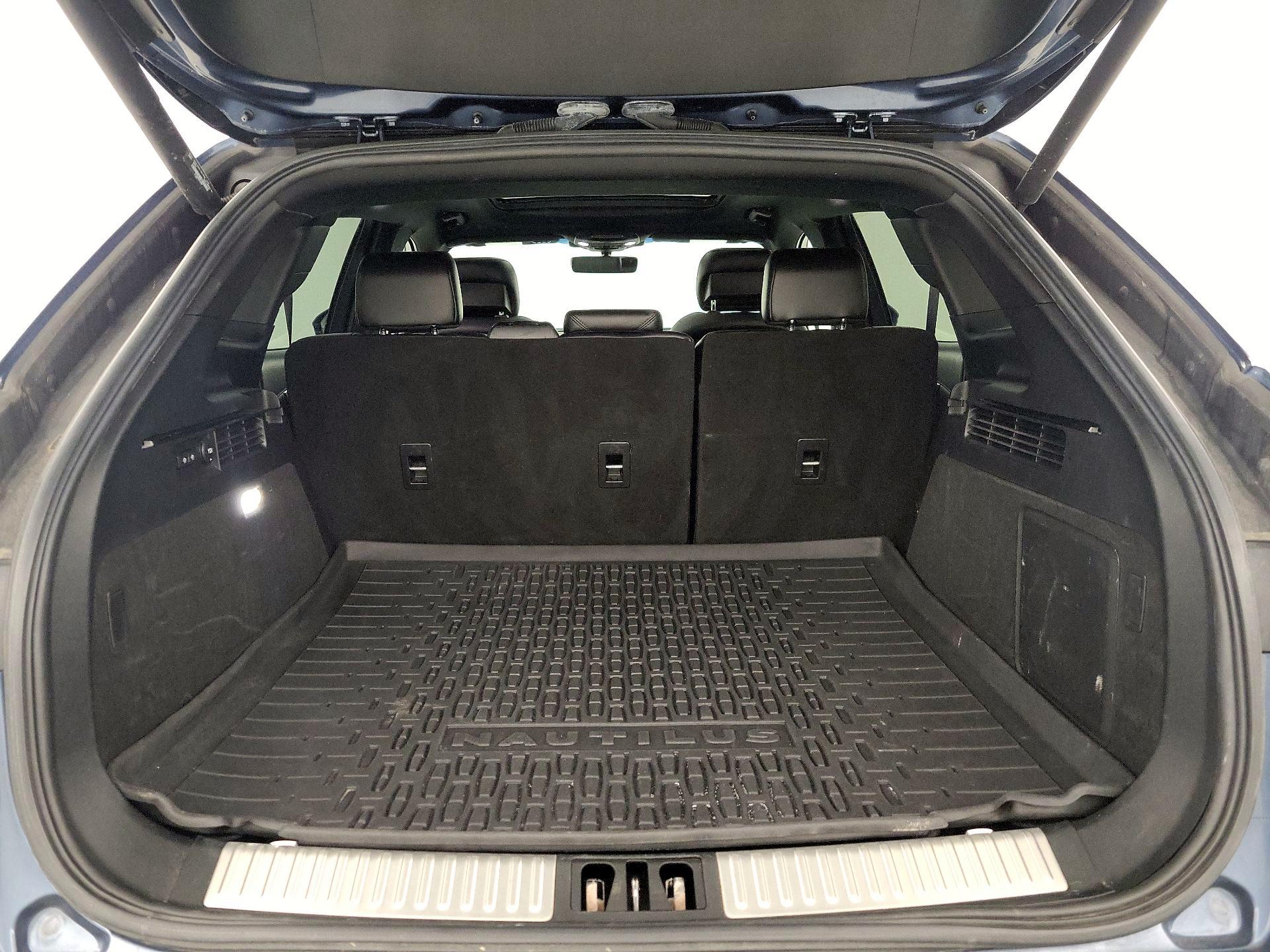 Thumbnail: 2019 Lincoln Nautilus - 20