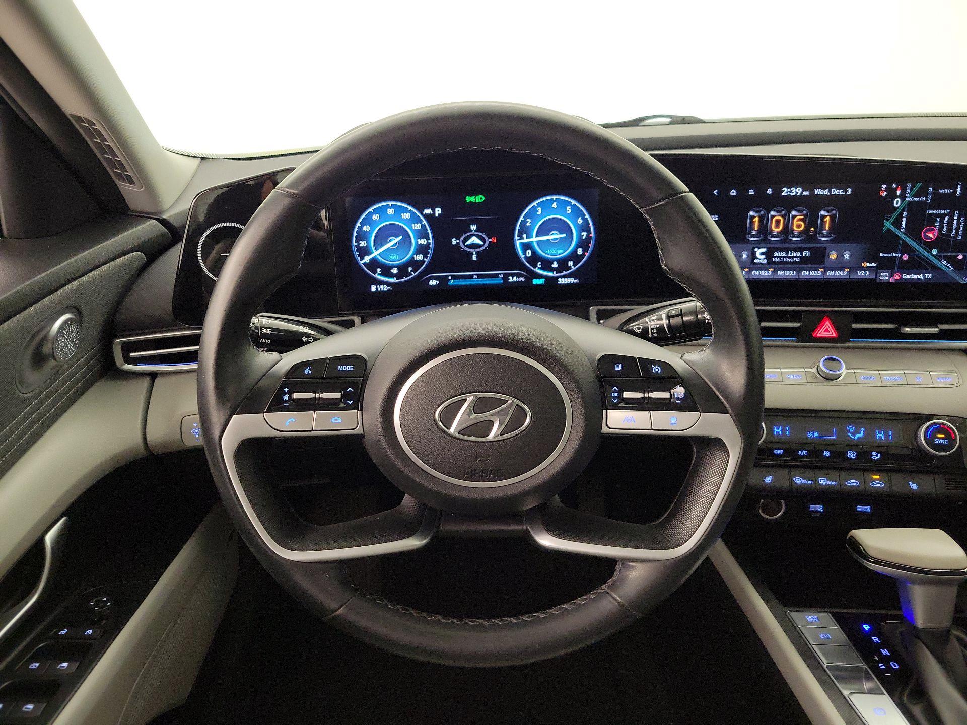 Thumbnail: 2022 Hyundai Elantra - 10