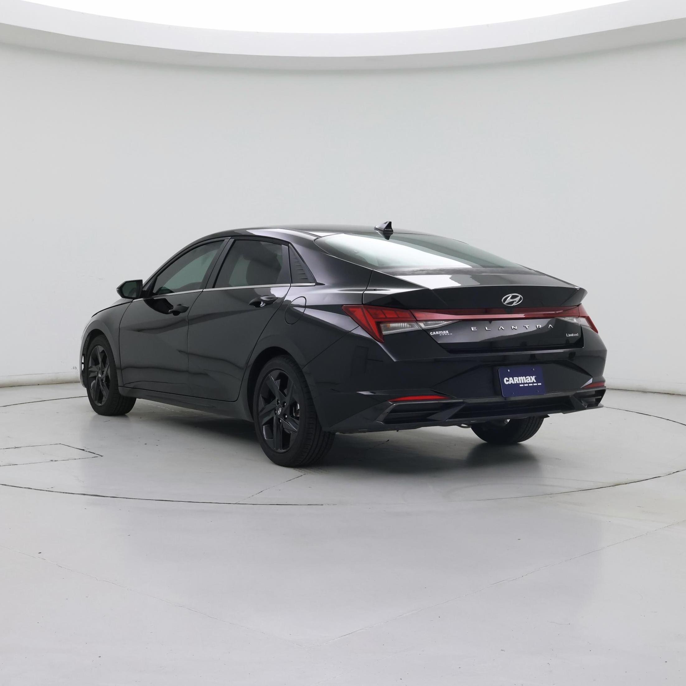 Thumbnail: 2022 Hyundai Elantra - 2